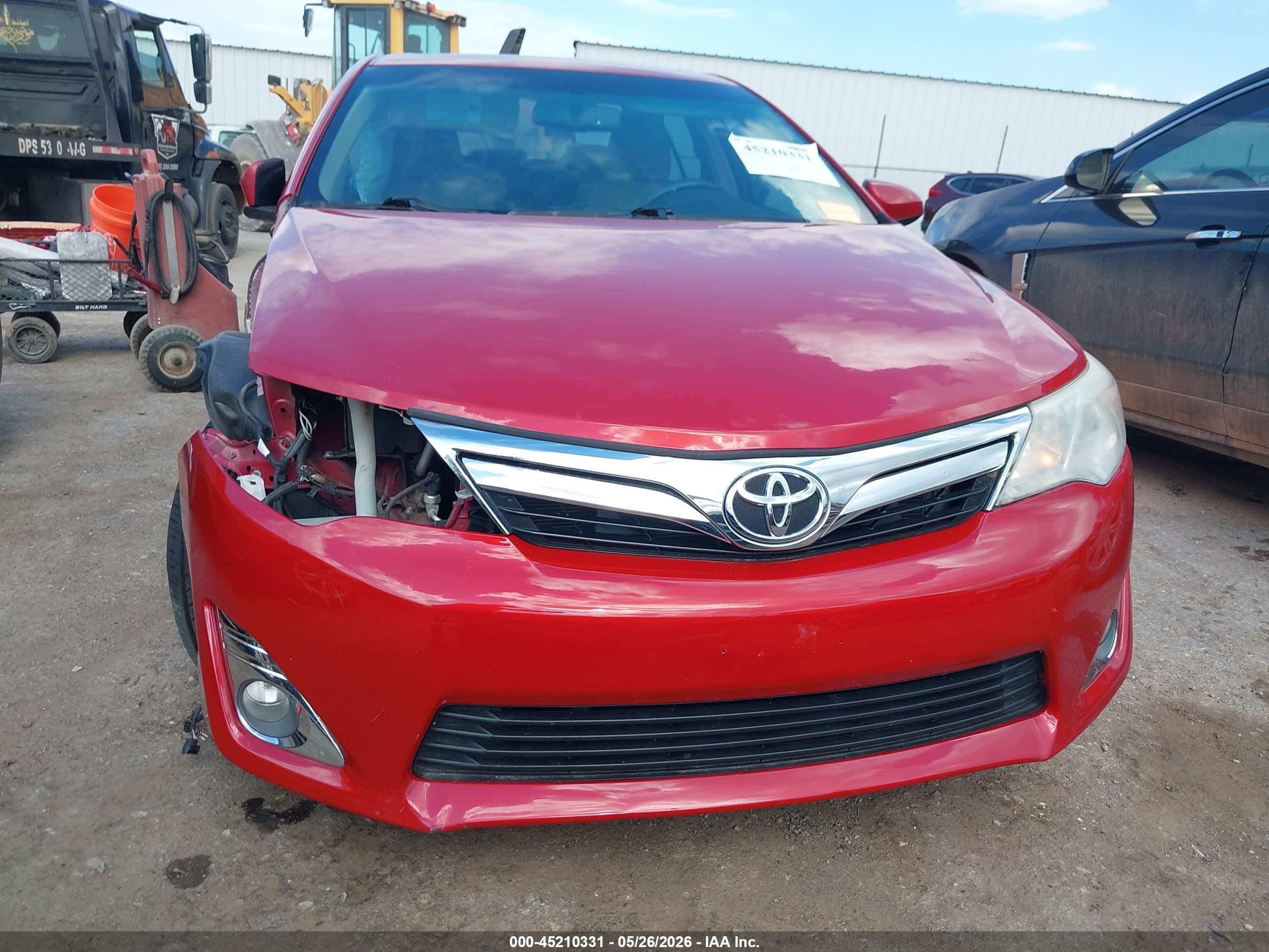 2014 Toyota Camry Xle Red vin: 4T1BF1FK8EU841677