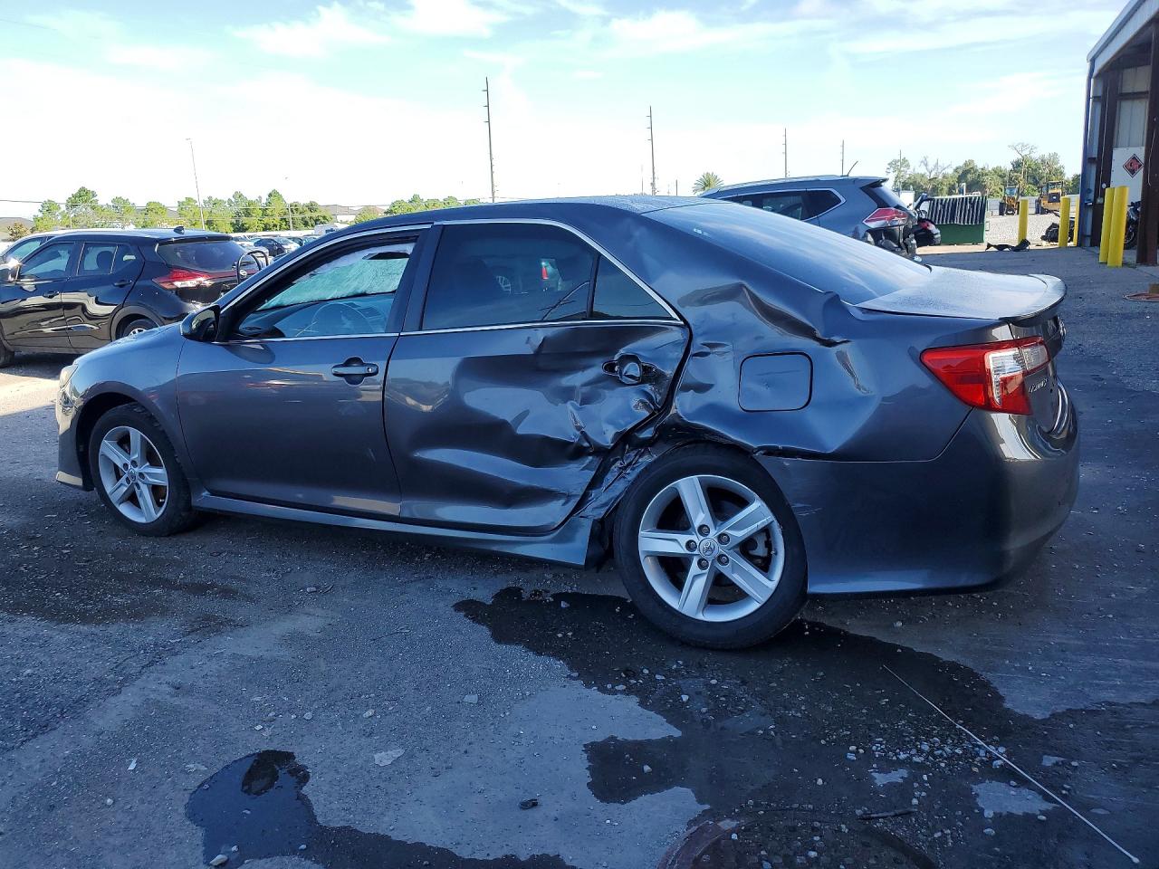 2014 Toyota Camry Se Серый vin: 4T1BF1FK8EU843977