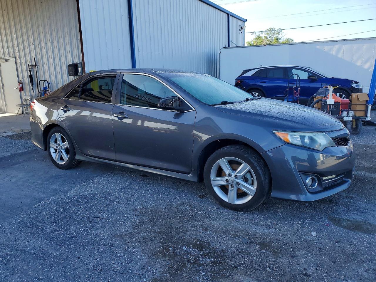2014 Toyota Camry Se Серый vin: 4T1BF1FK8EU843977