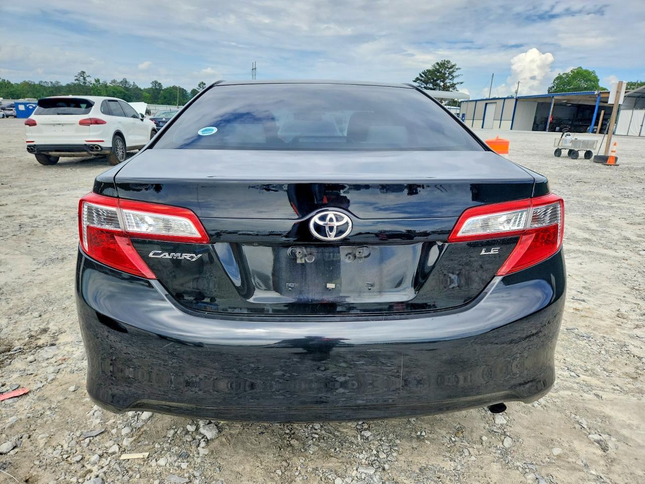 2014 Toyota Camry Le Black vin: 4T1BF1FK8EU852727