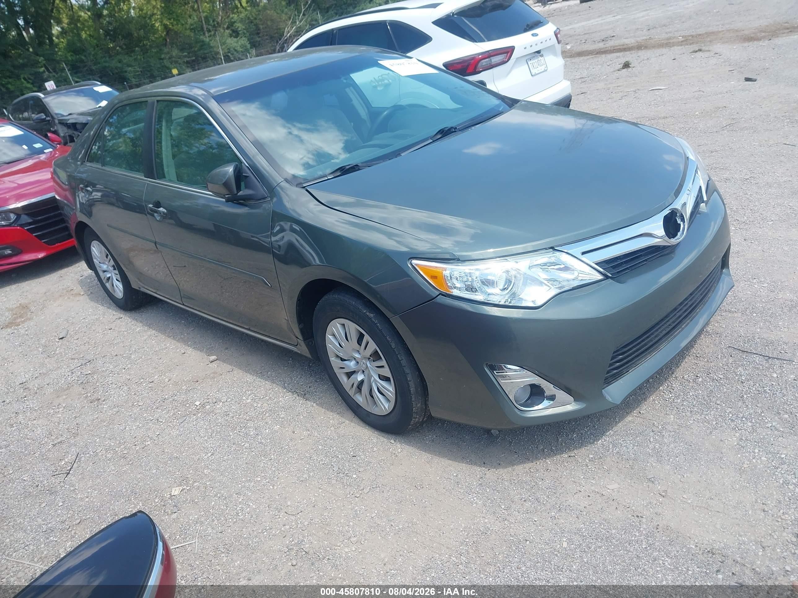 2014 Toyota Camry Le Green vin: 4T1BF1FK8EU864229