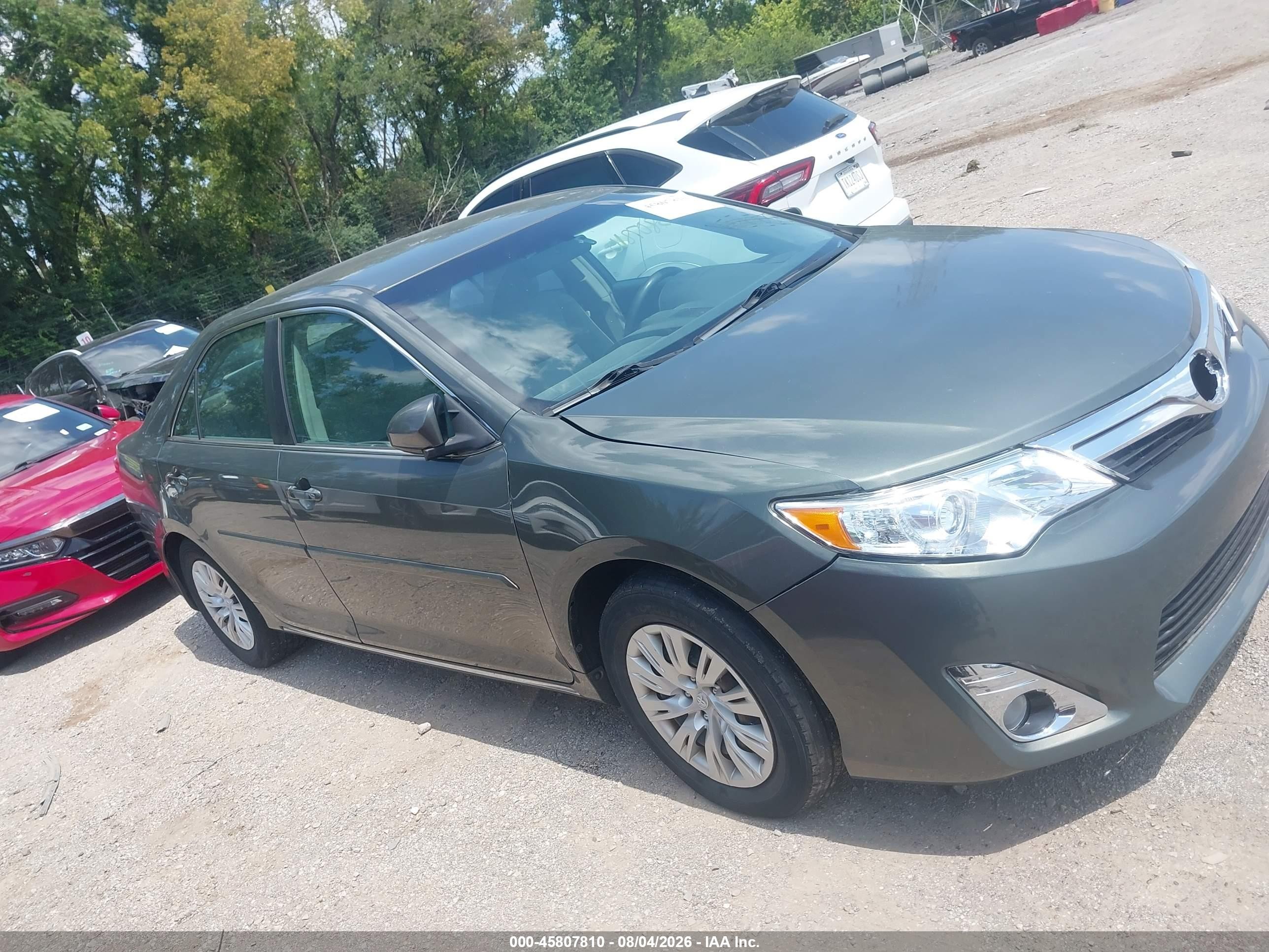 2014 Toyota Camry Le Green vin: 4T1BF1FK8EU864229