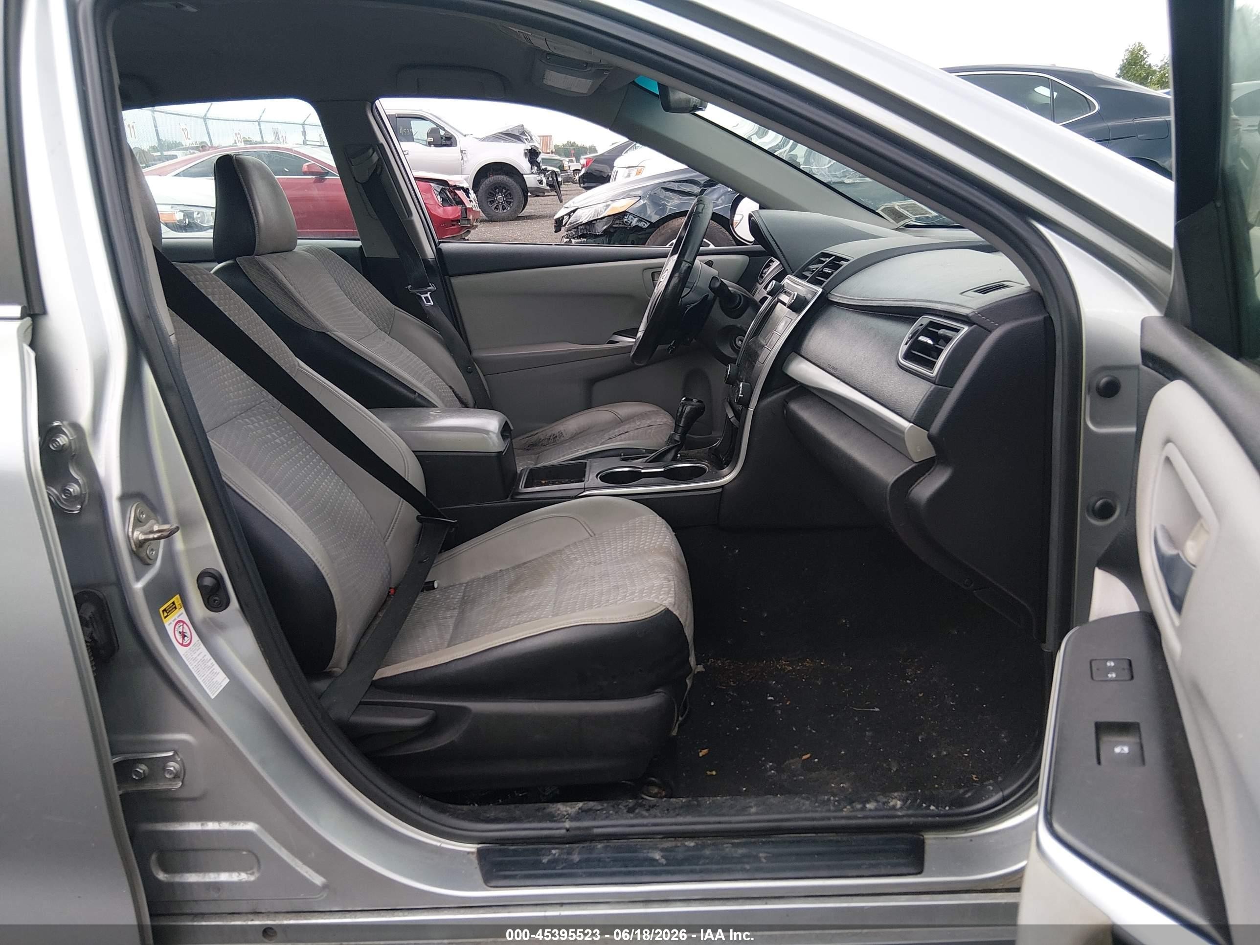 2015 Toyota Camry Se Серебряный vin: 4T1BF1FK8FU005143