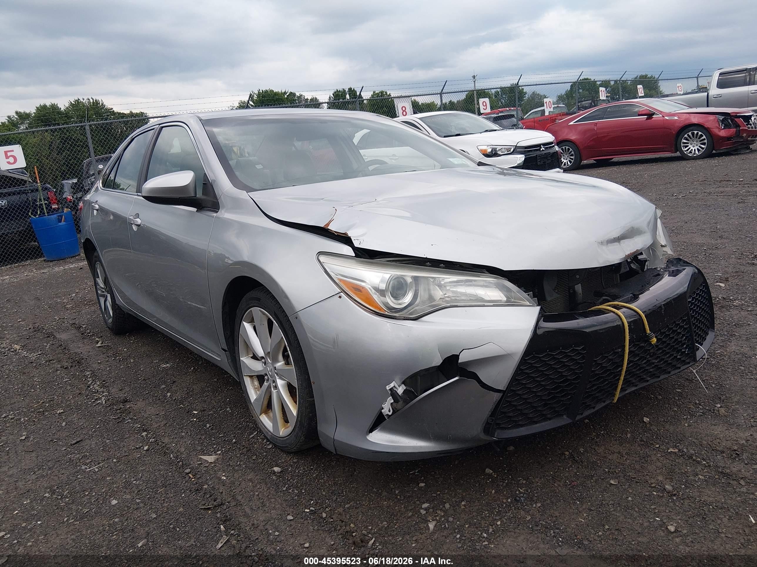 2015 Toyota Camry Se Серебряный vin: 4T1BF1FK8FU005143