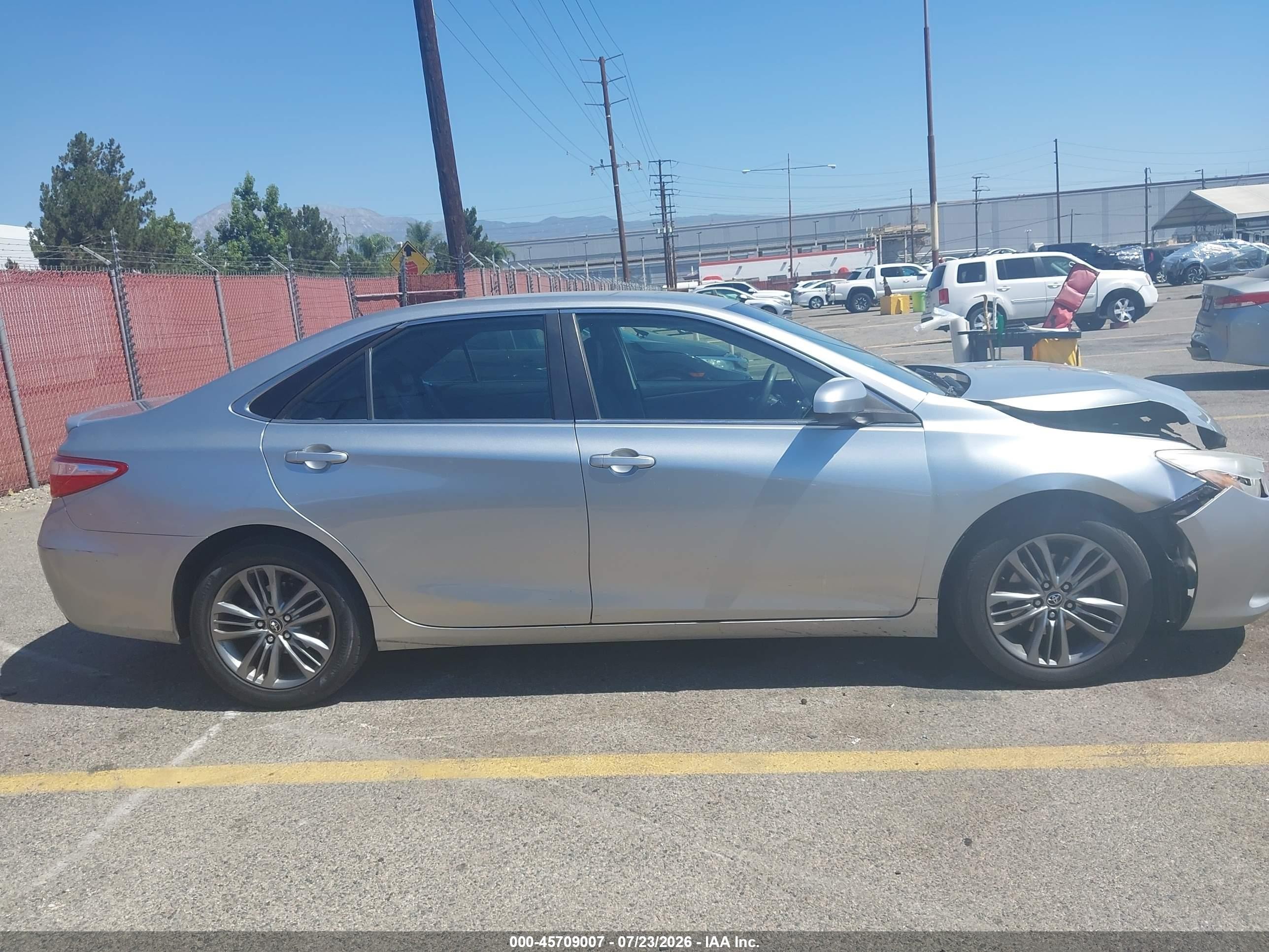 2015 Toyota Camry Se Silver vin: 4T1BF1FK8FU021911