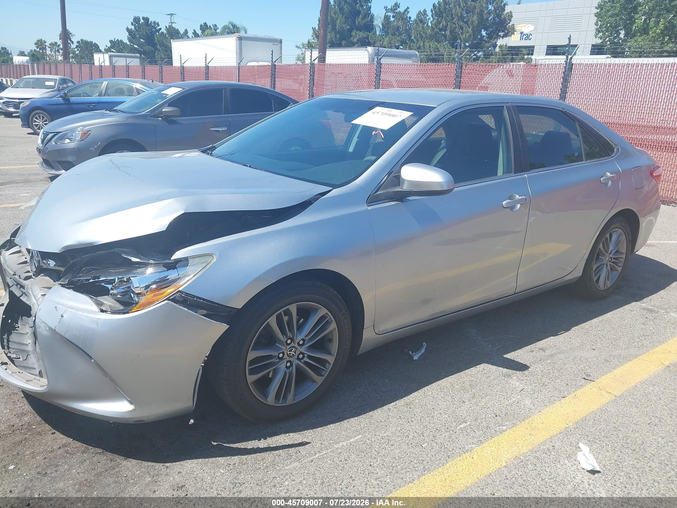 2015 Toyota Camry Se Silver vin: 4T1BF1FK8FU021911