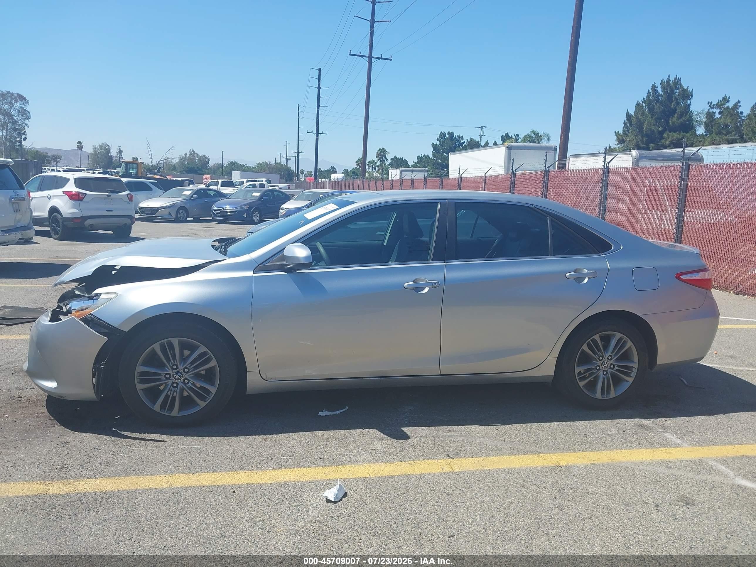 2015 Toyota Camry Se Silver vin: 4T1BF1FK8FU021911