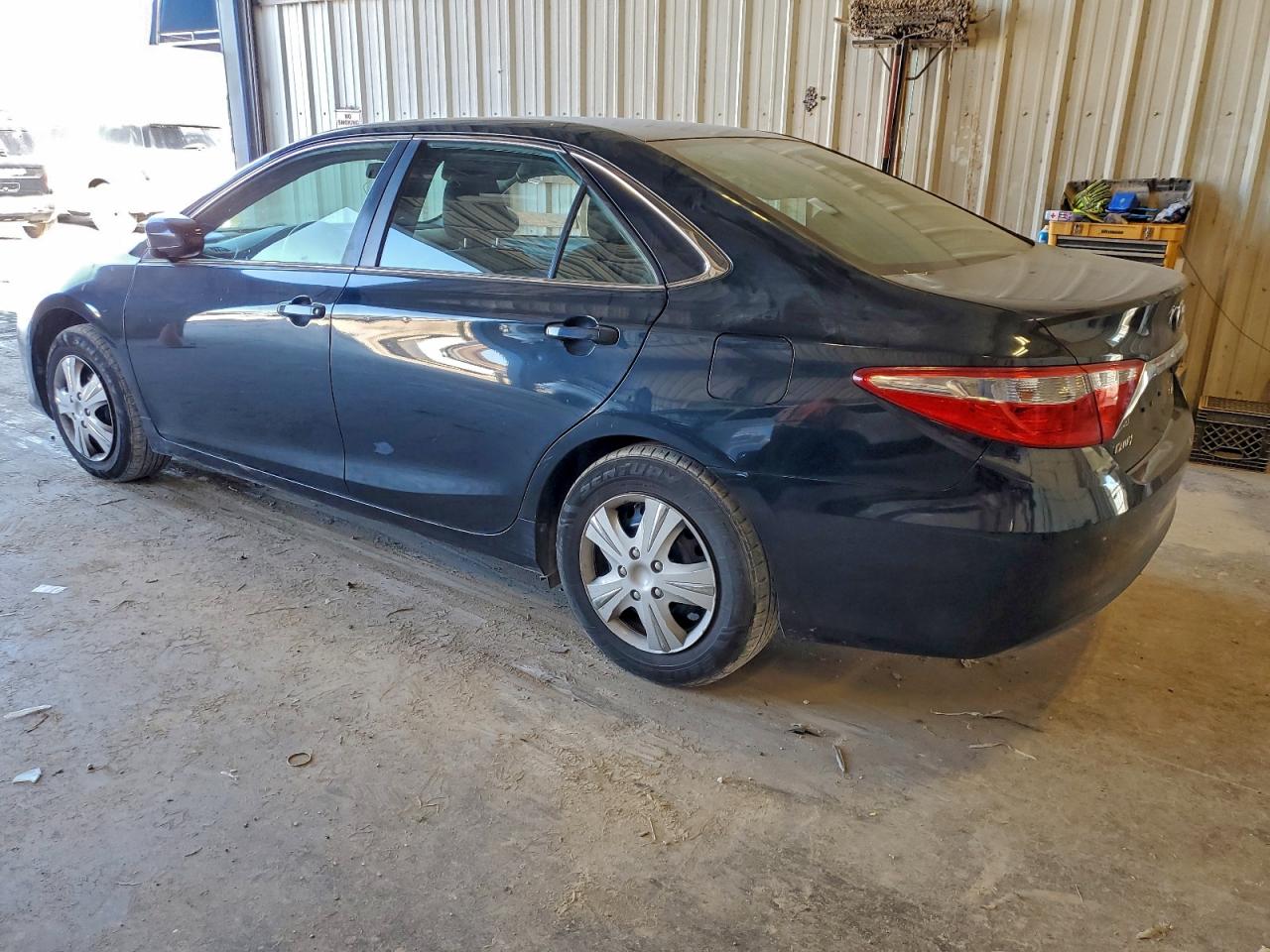 2015 Toyota Camry Le Charcoal vin: 4T1BF1FK8FU030494