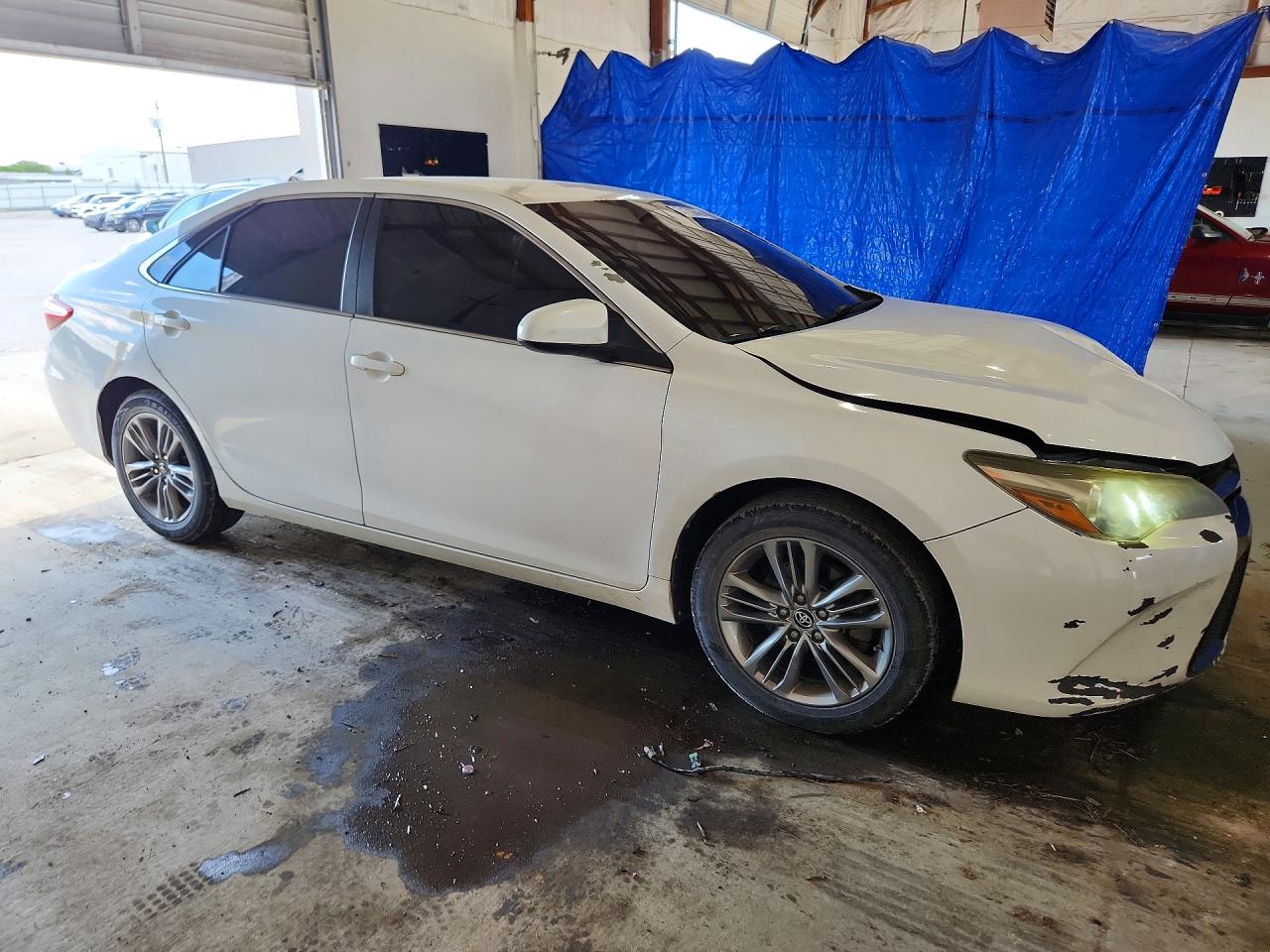 2015 Toyota Camry Se White vin: 4T1BF1FK8FU040412