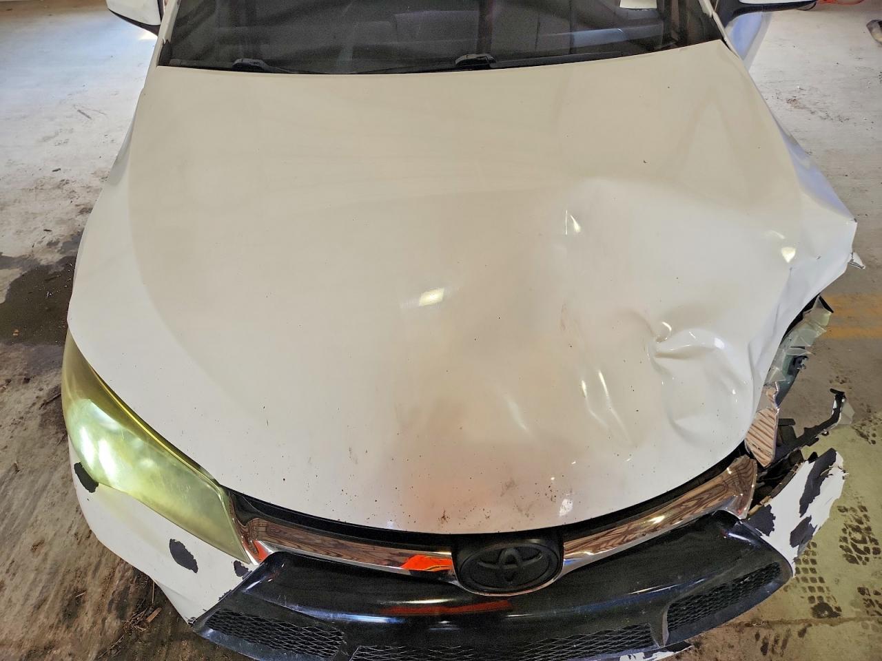 2015 Toyota Camry Se White vin: 4T1BF1FK8FU040412