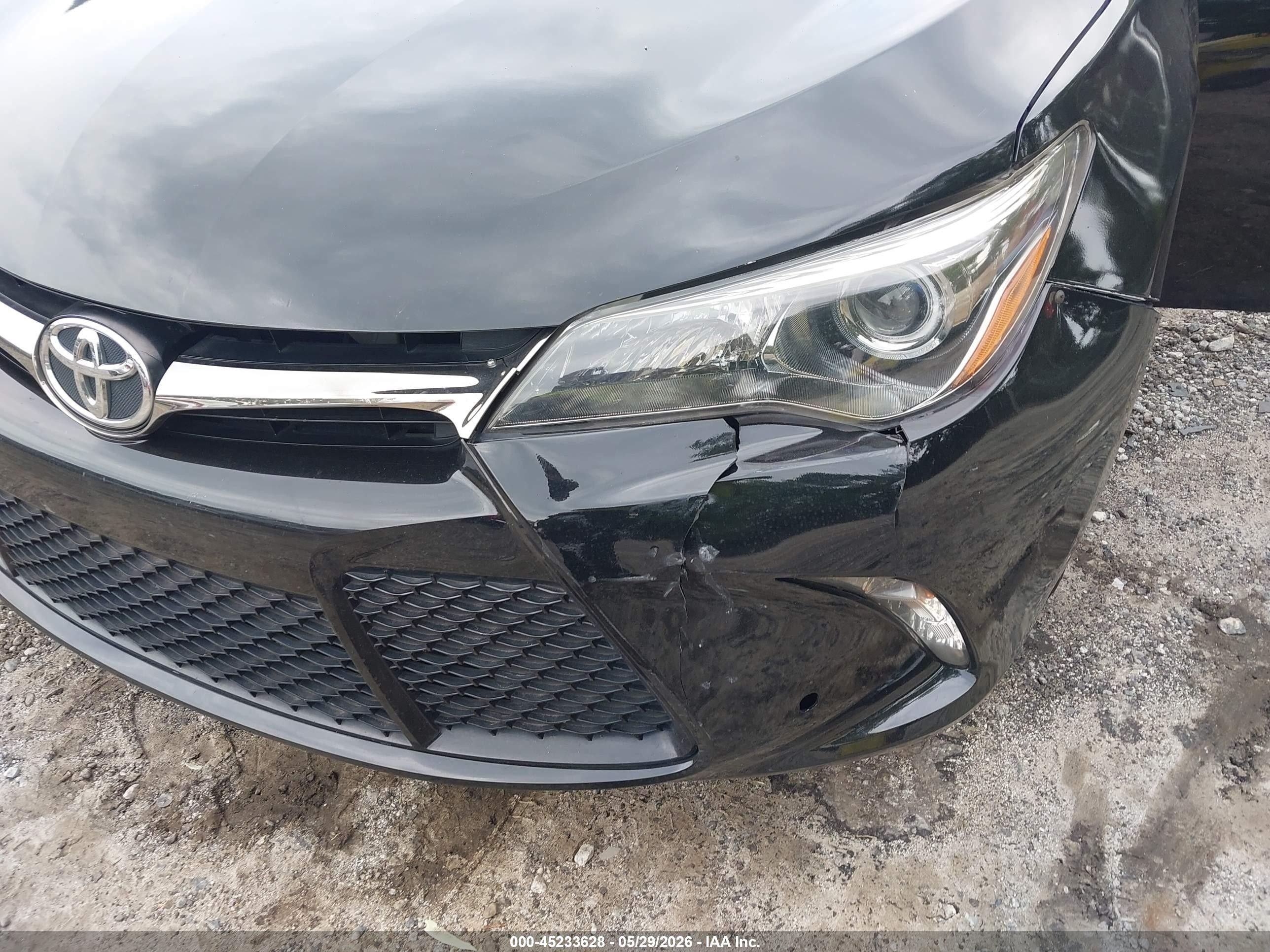 2015 Toyota Camry Se Черный vin: 4T1BF1FK8FU053290