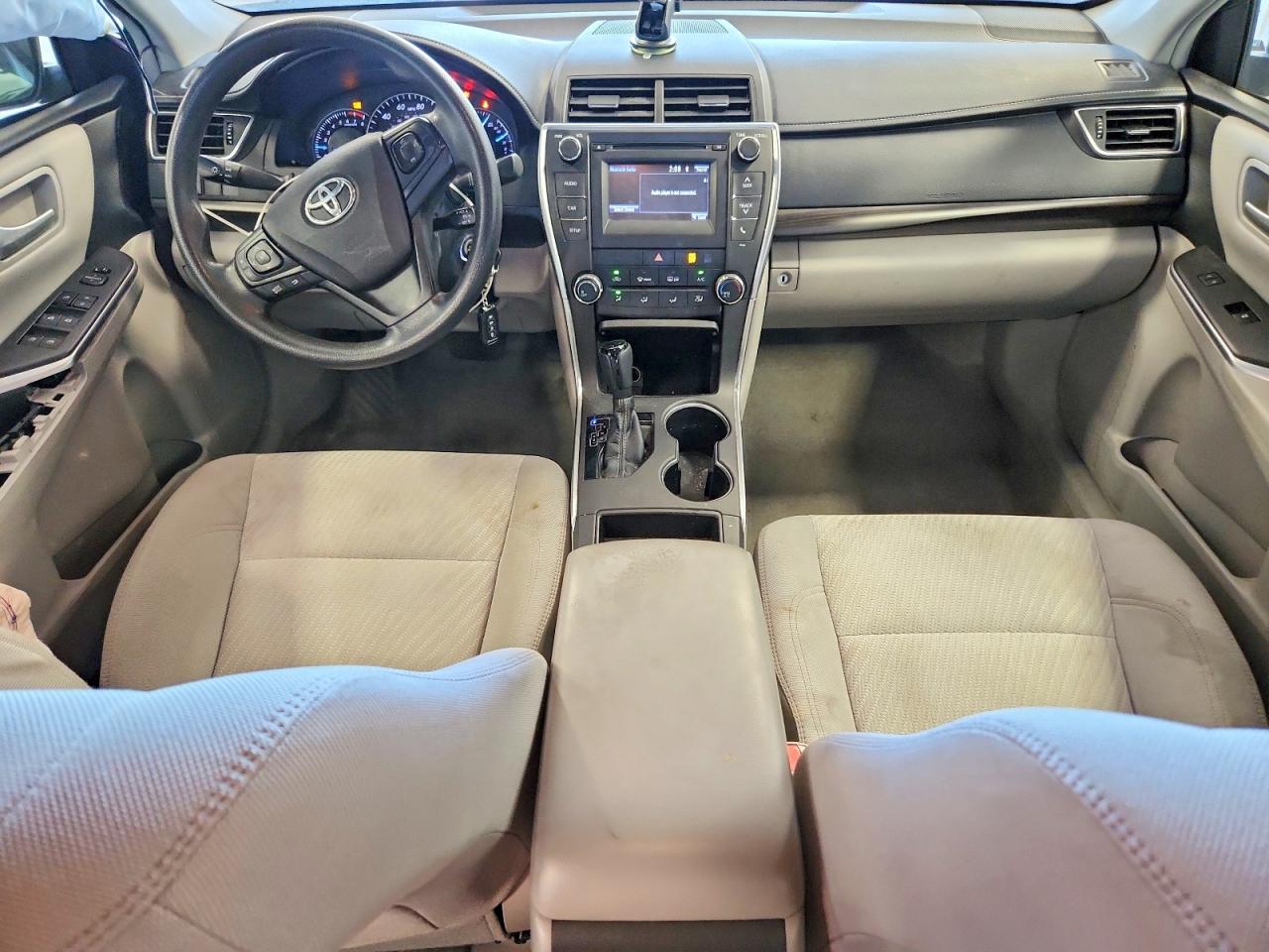2015 Toyota Camry Le Gray vin: 4T1BF1FK8FU083910
