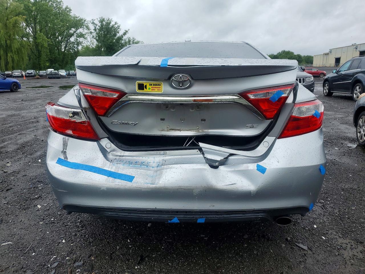 2015 Toyota Camry Se Silver vin: 4T1BF1FK8FU099556