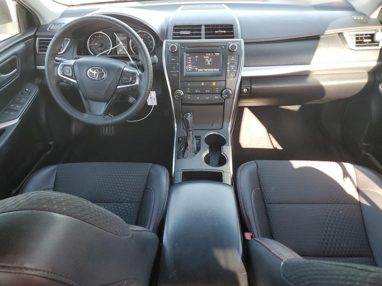 2015 Toyota Camry Se White vin: 4T1BF1FK8FU108949