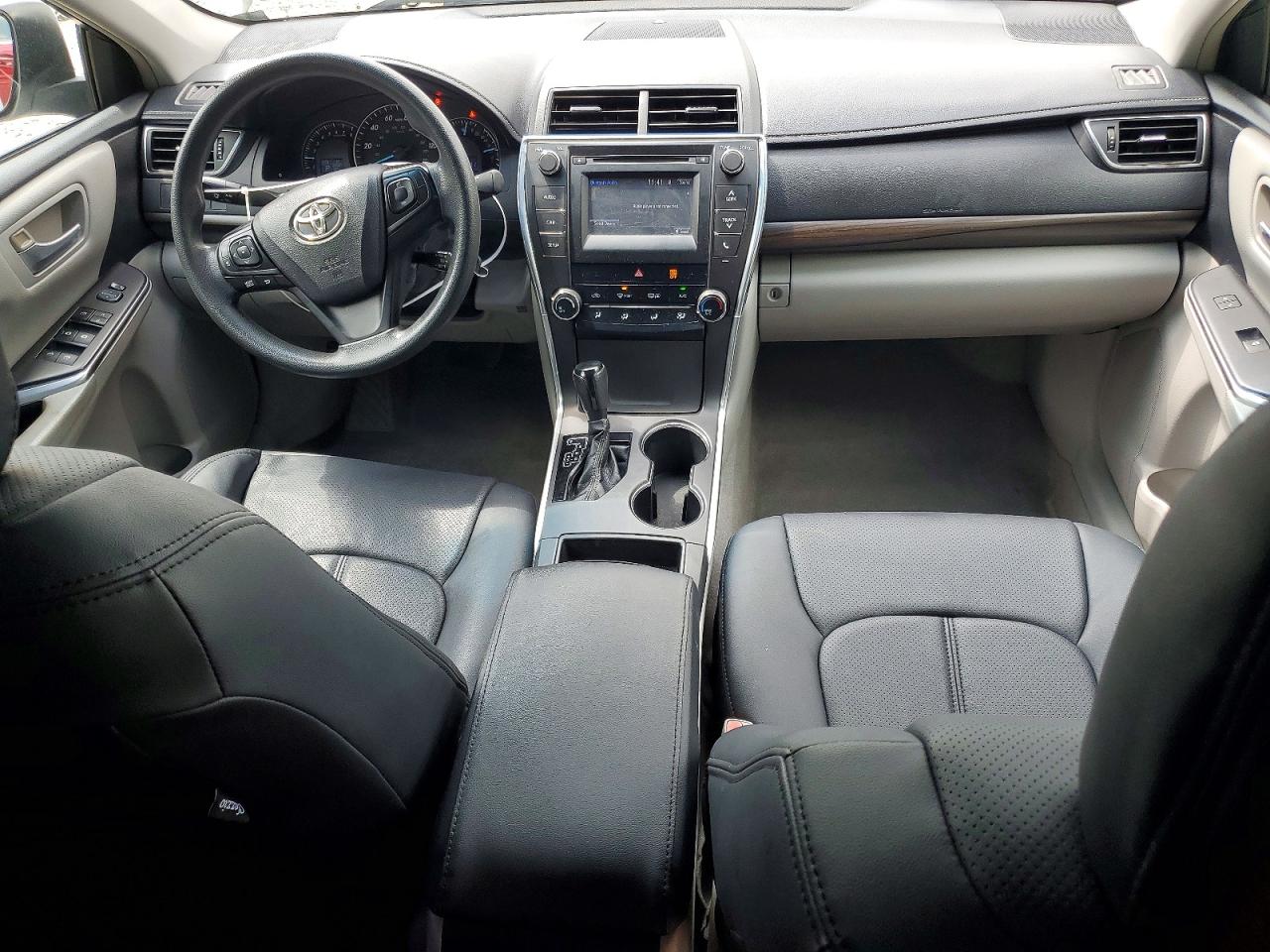 2015 Toyota Camry Le Белый vin: 4T1BF1FK8FU110796