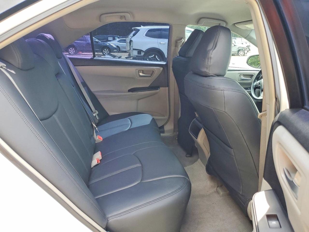 2015 Toyota Camry Le Белый vin: 4T1BF1FK8FU110796