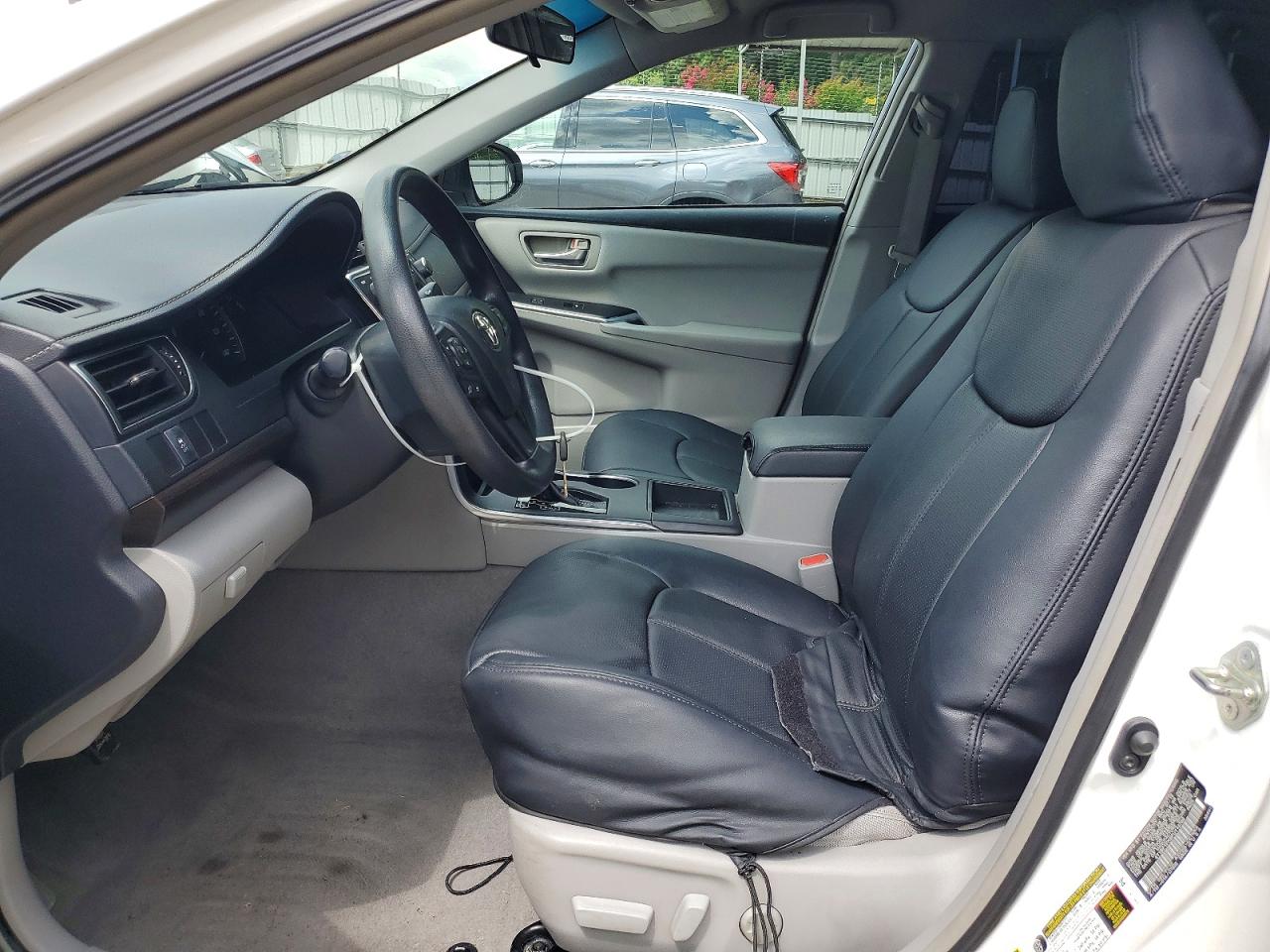 2015 Toyota Camry Le Белый vin: 4T1BF1FK8FU110796
