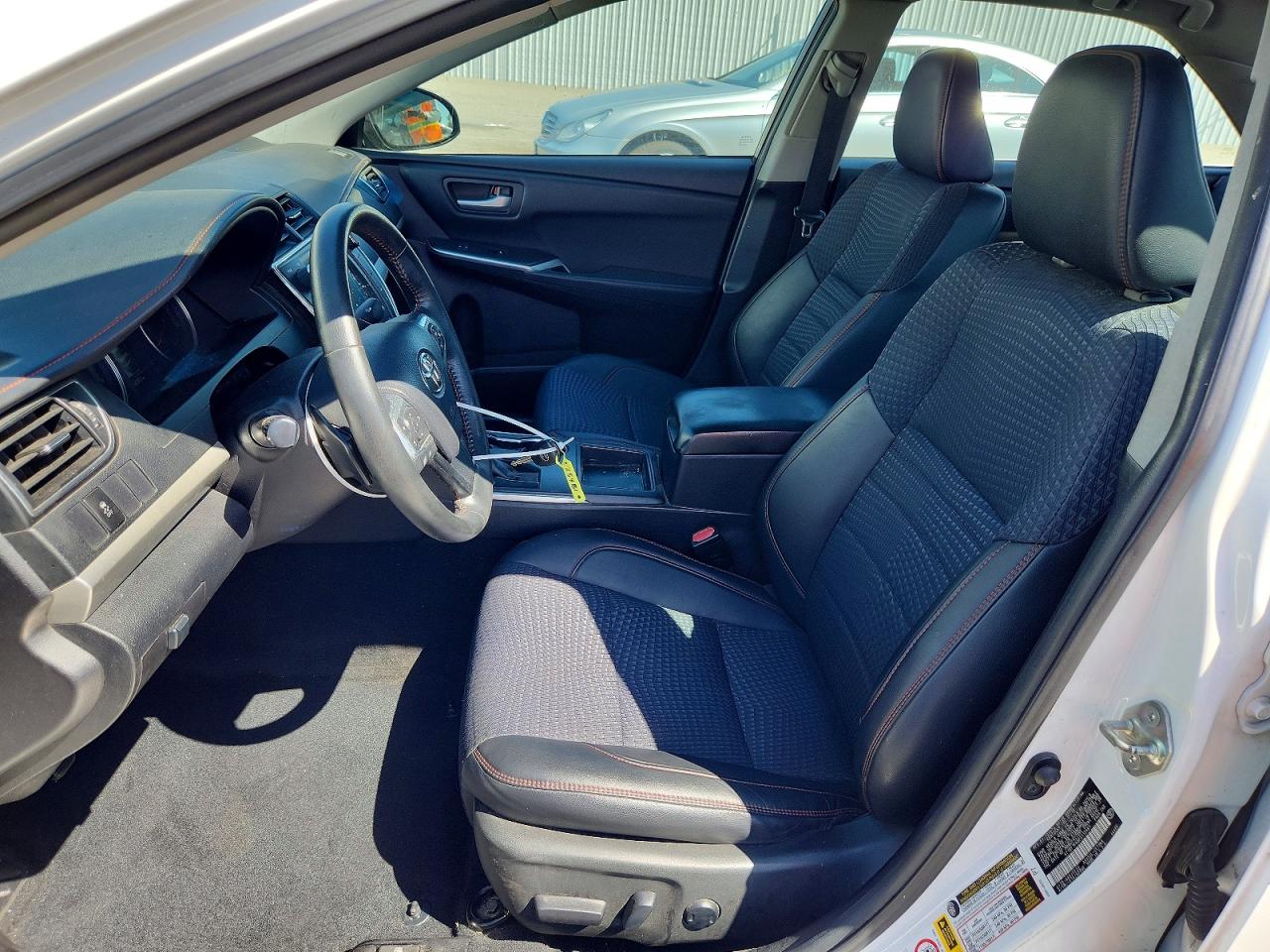 2015 Toyota Camry Se White vin: 4T1BF1FK8FU115481