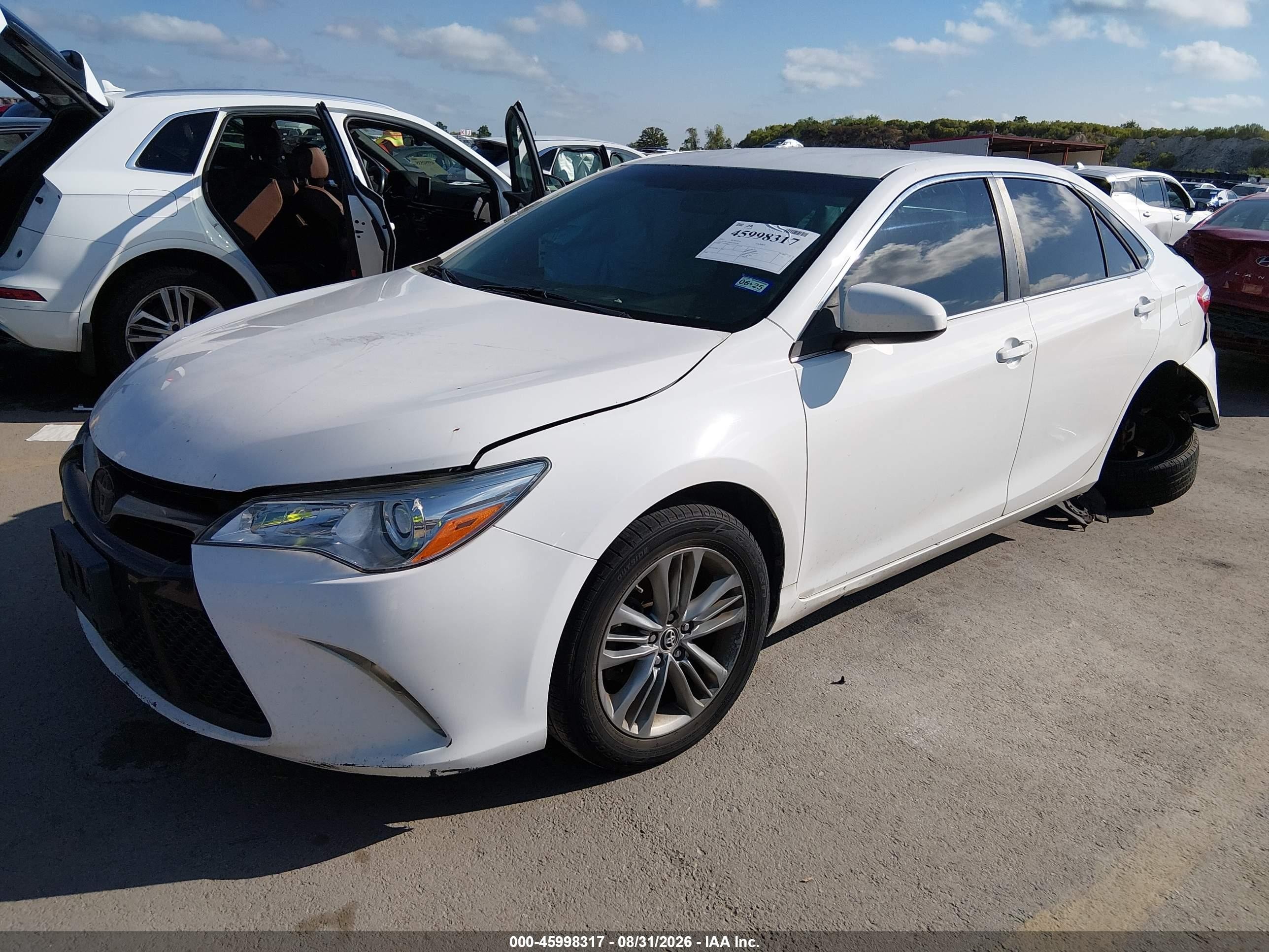 2015 Toyota Camry Se White vin: 4T1BF1FK8FU480260