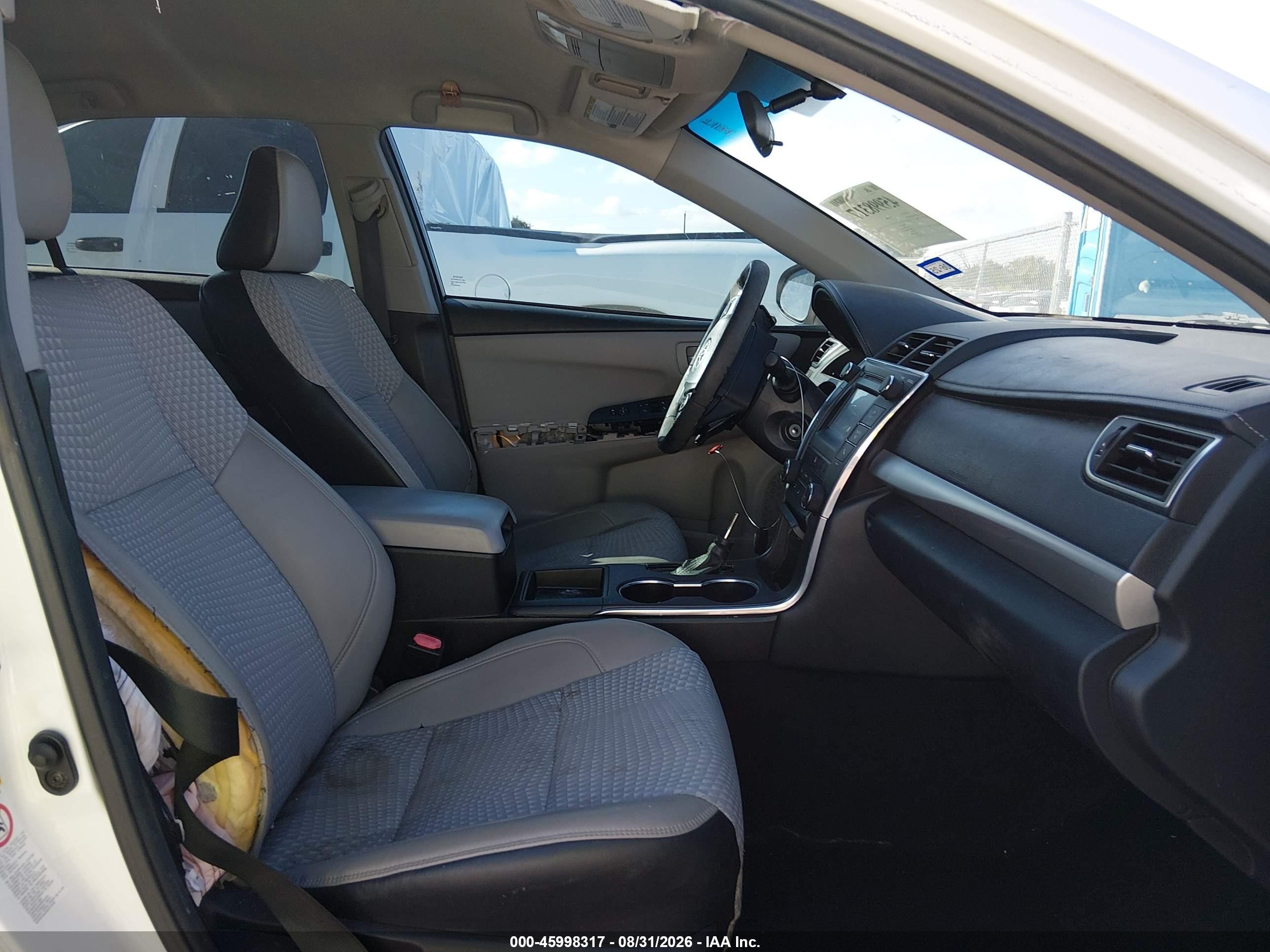 2015 Toyota Camry Se White vin: 4T1BF1FK8FU480260