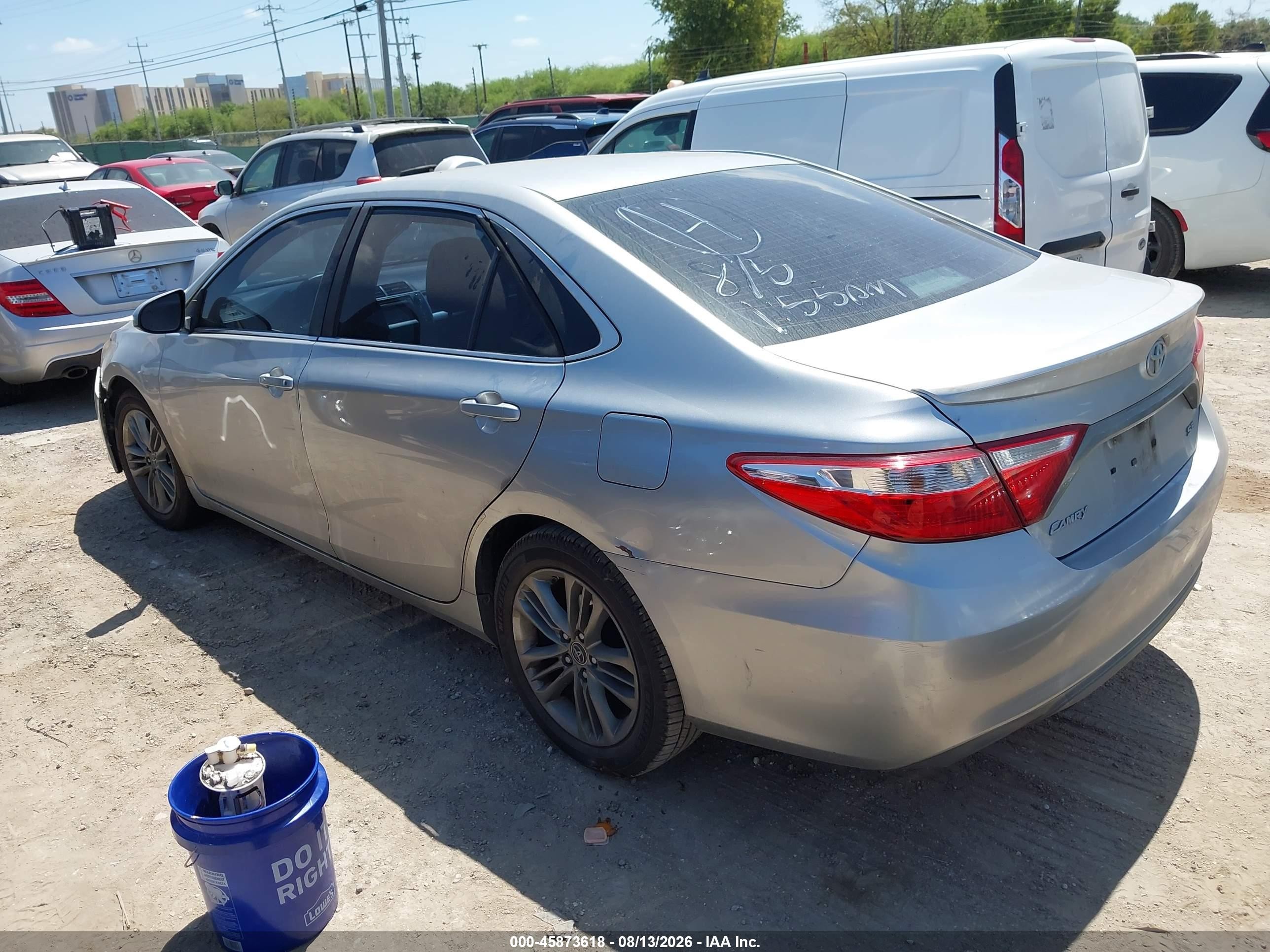 2015 Toyota Camry Se Silver vin: 4T1BF1FK8FU488553