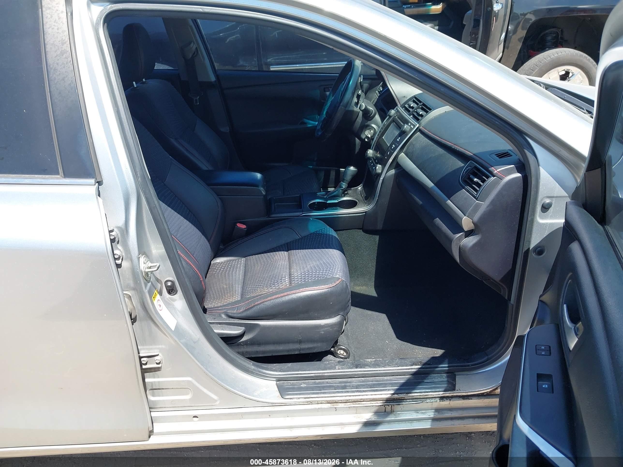 2015 Toyota Camry Se Silver vin: 4T1BF1FK8FU488553