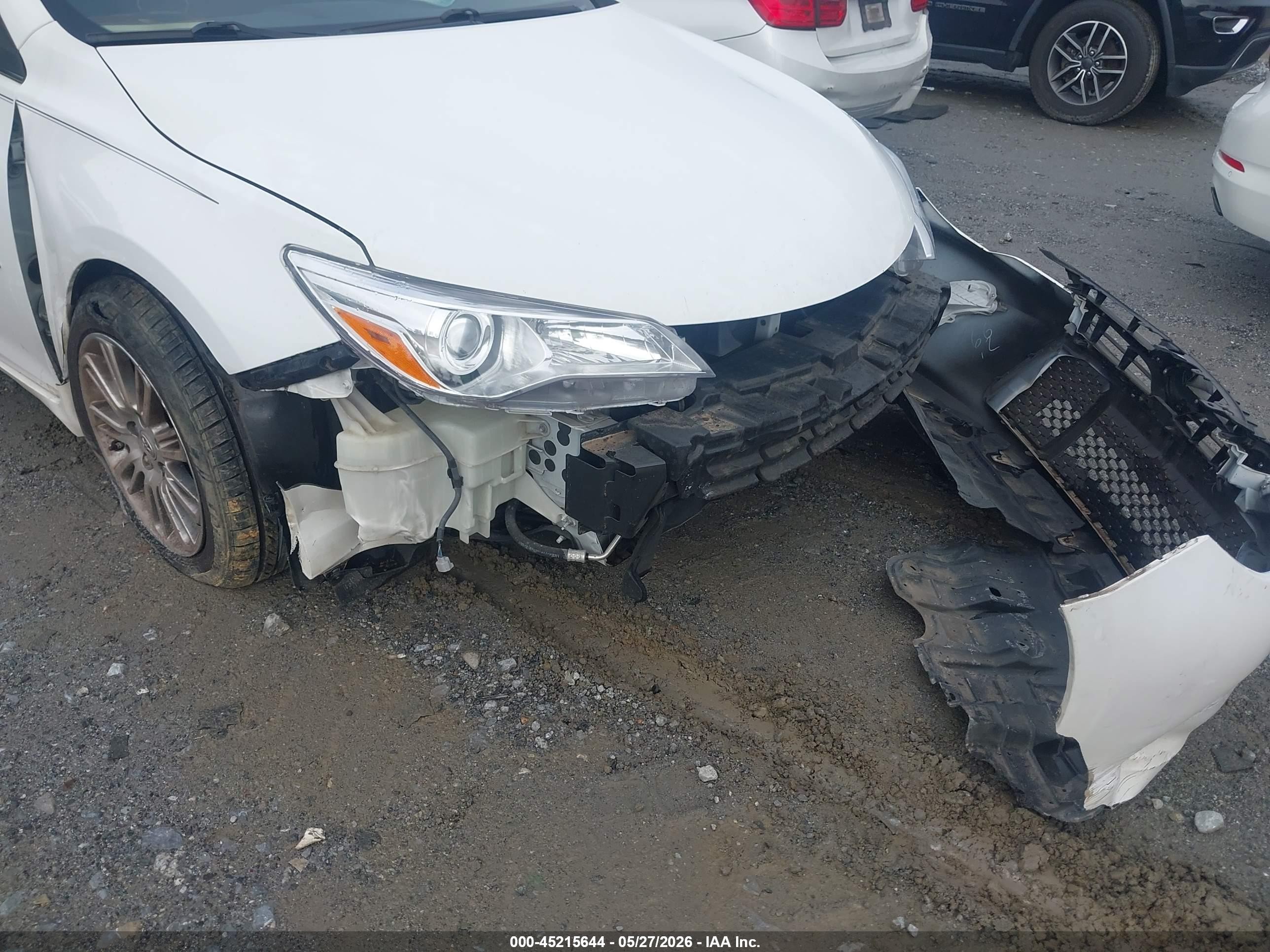 2015 Toyota Camry Se White vin: 4T1BF1FK8FU498225