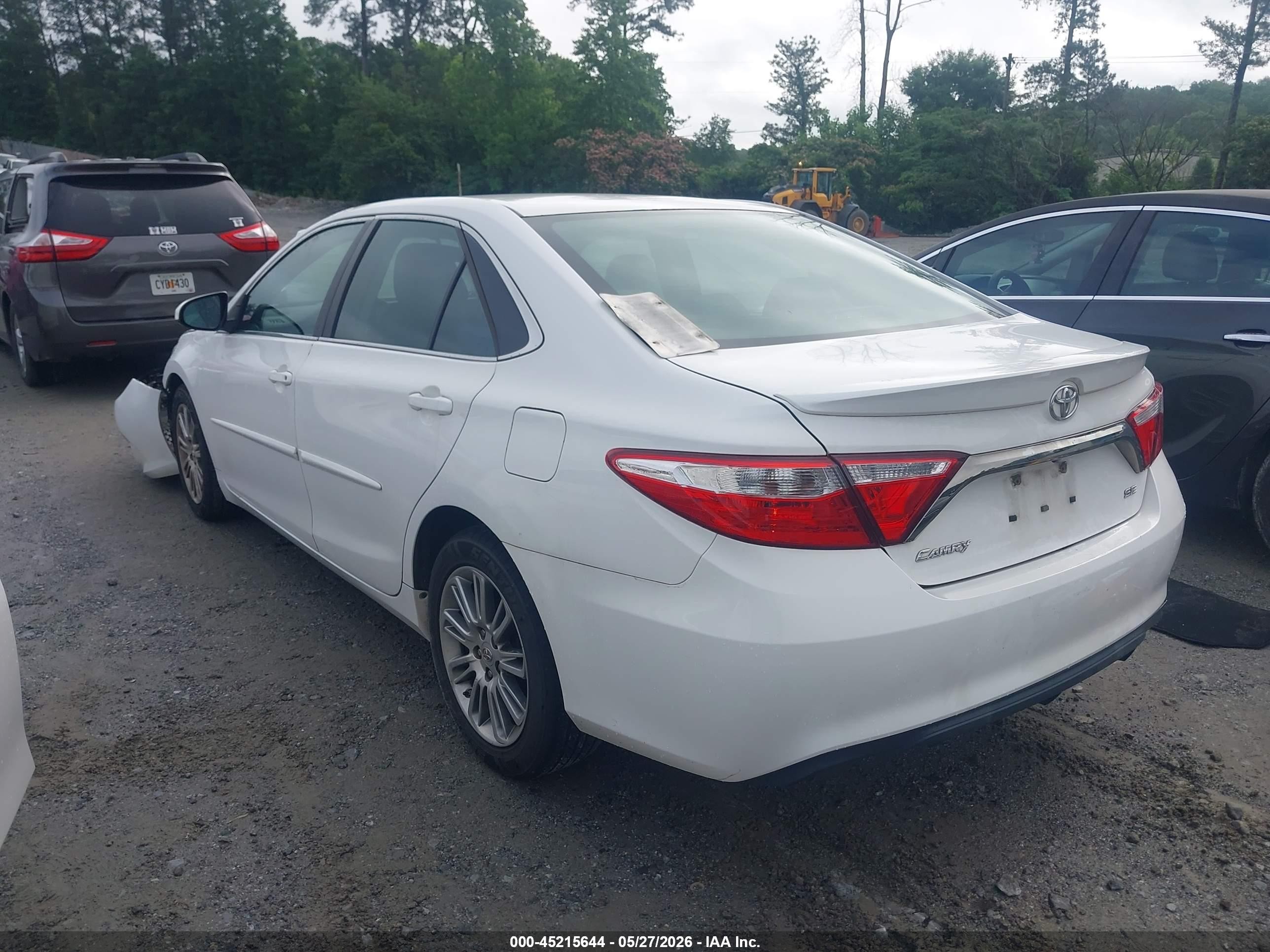 2015 Toyota Camry Se White vin: 4T1BF1FK8FU498225