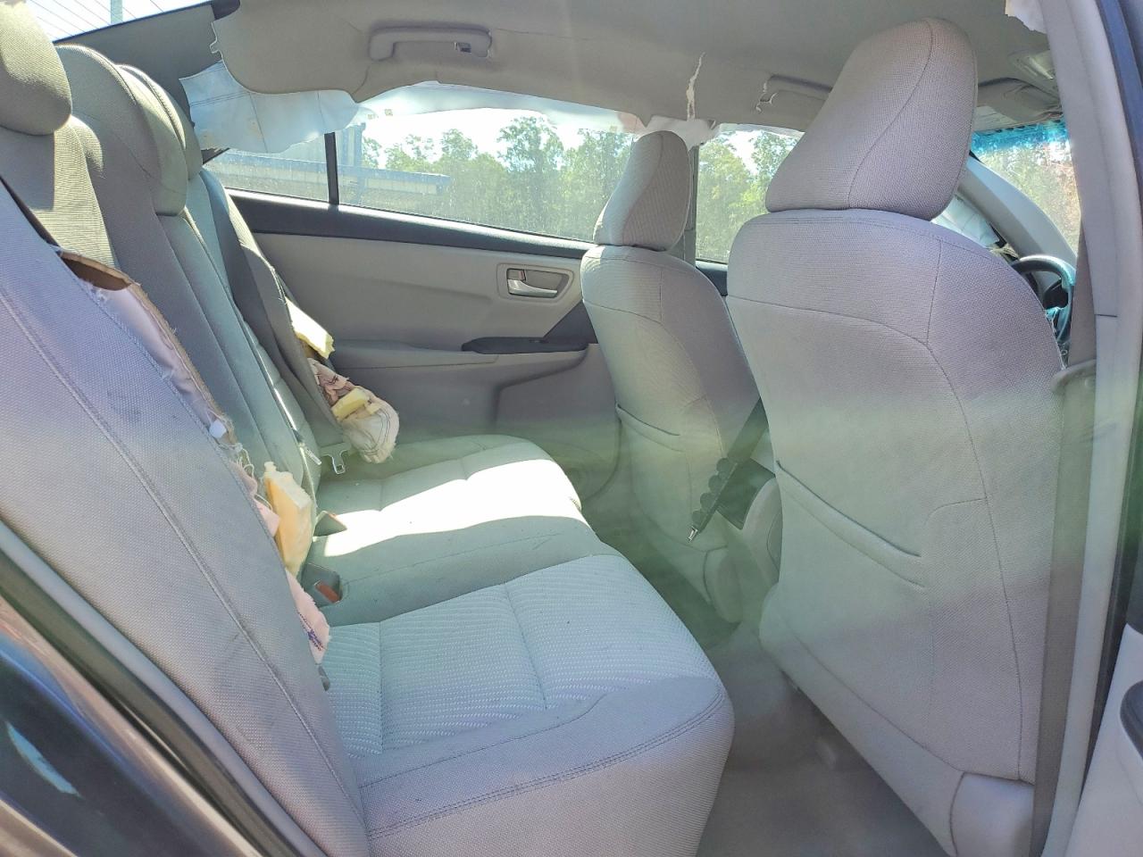 2015 Toyota Camry Le Gray vin: 4T1BF1FK8FU873451
