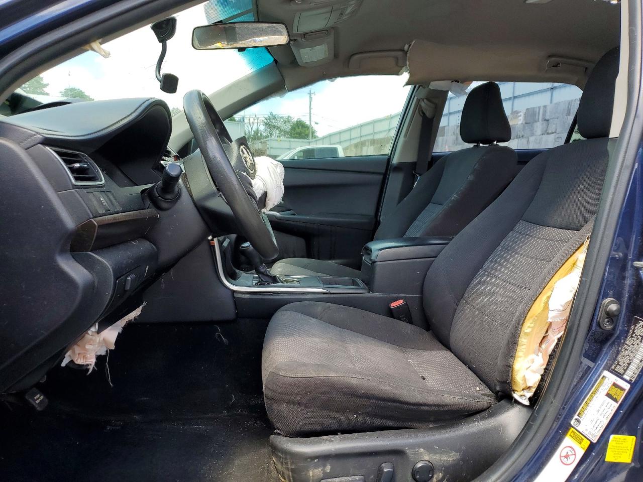 2015 Toyota Camry Le Blue vin: 4T1BF1FK8FU873580