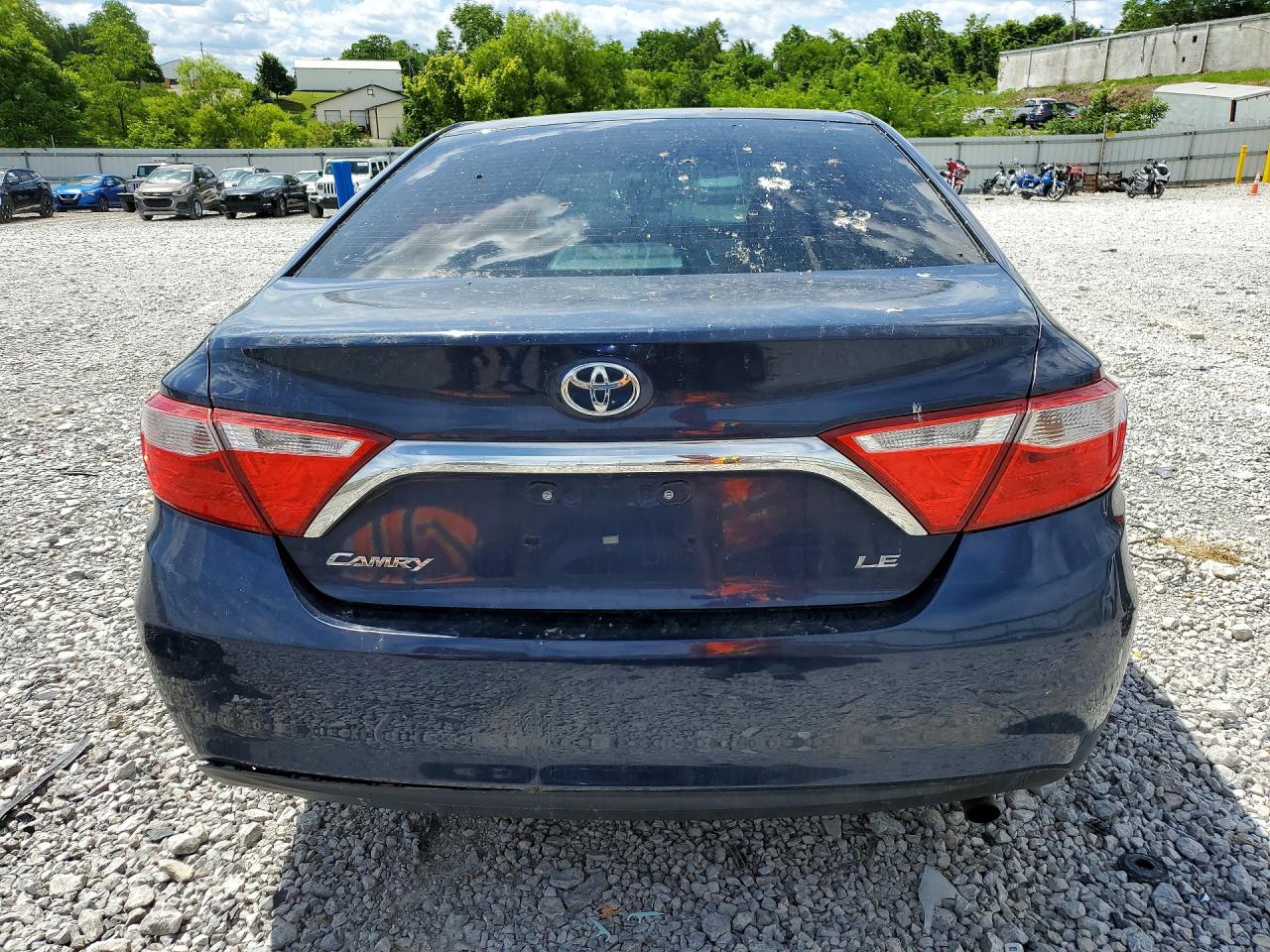 2015 Toyota Camry Le Blue vin: 4T1BF1FK8FU873580