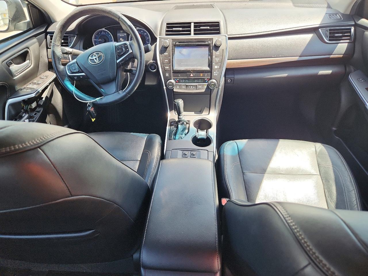 2015 Toyota Camry Xle White vin: 4T1BF1FK8FU874535
