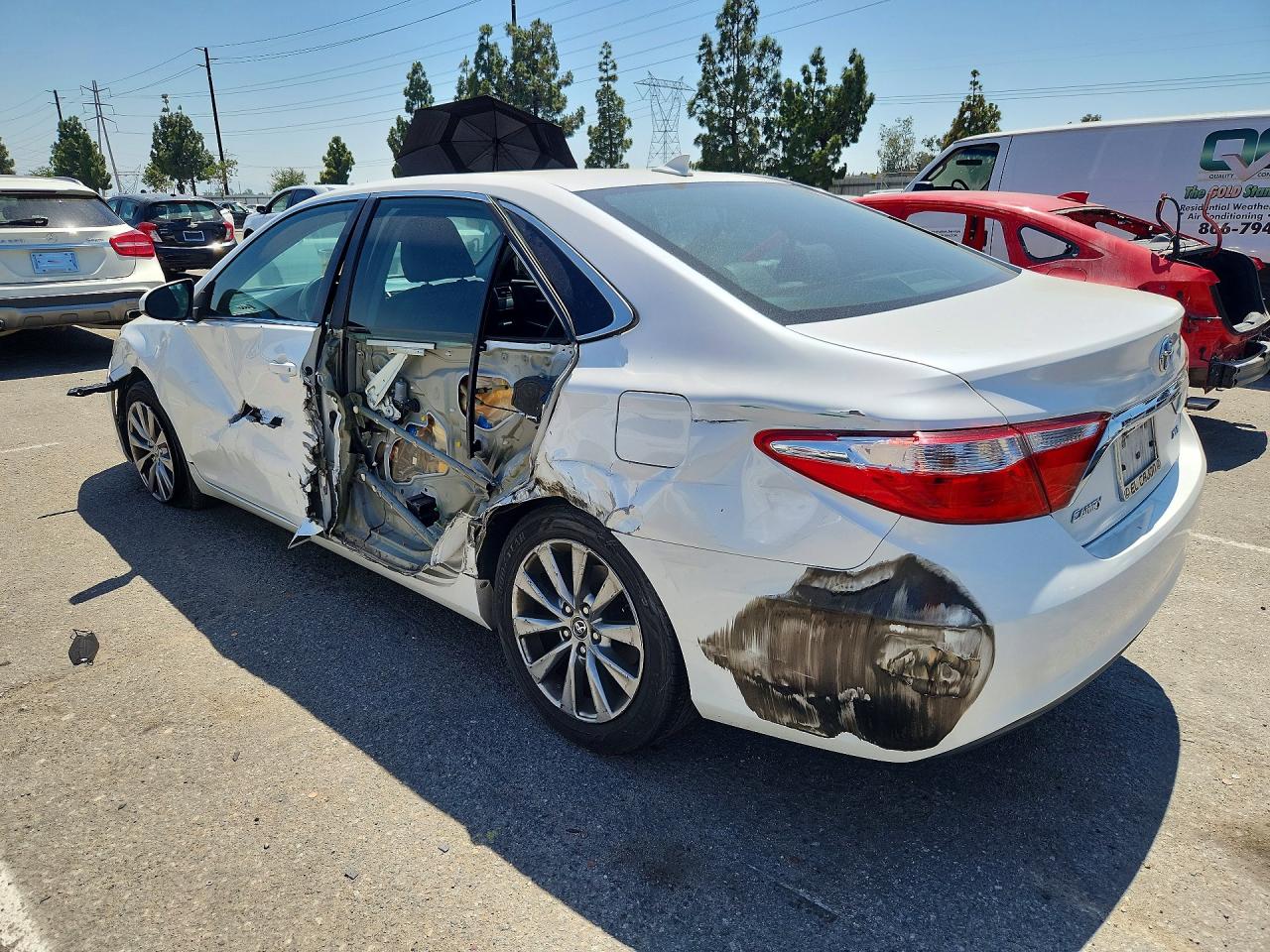 2015 Toyota Camry Xle White vin: 4T1BF1FK8FU874535