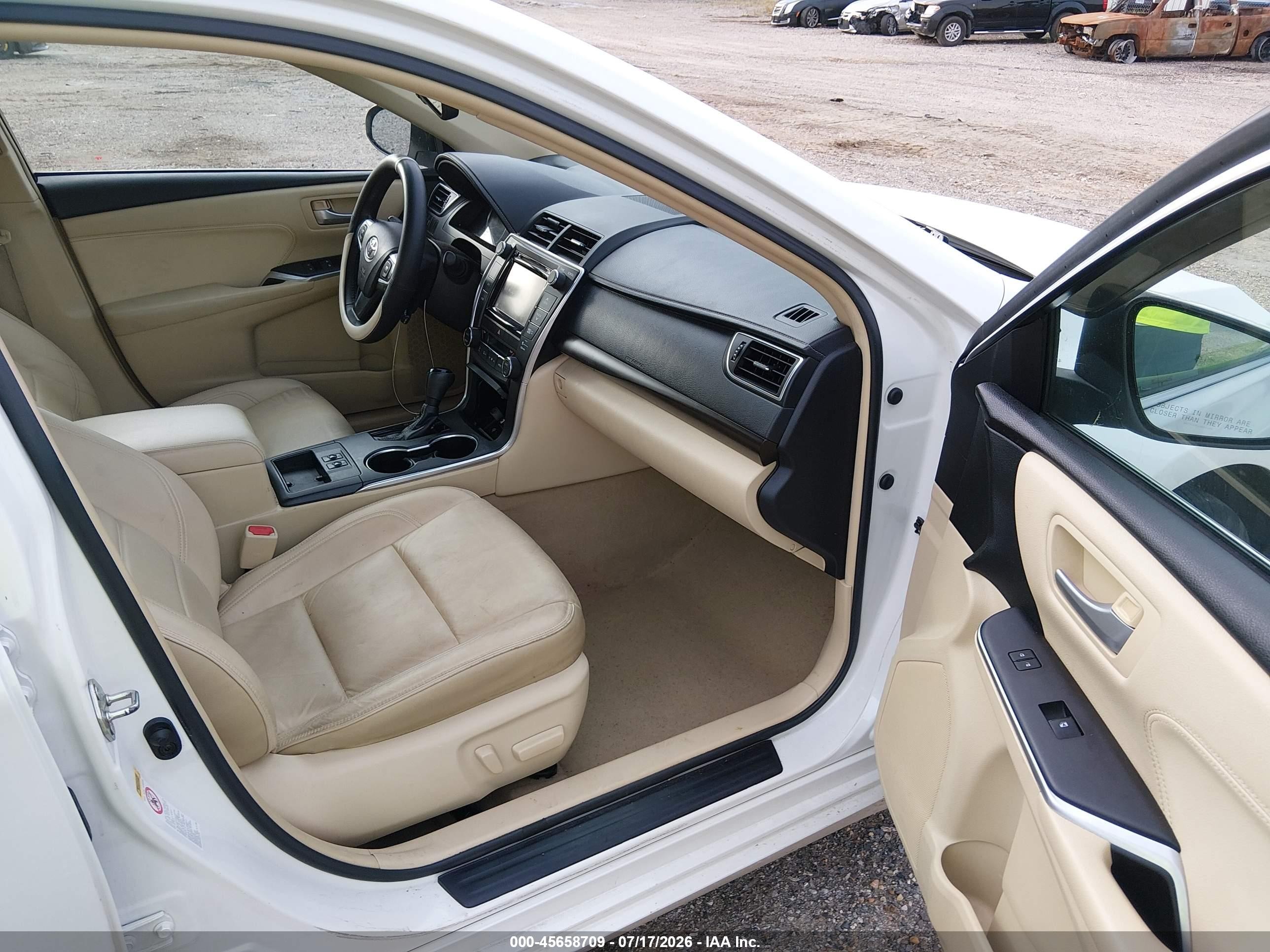 2015 Toyota Camry Xle Белый vin: 4T1BF1FK8FU891397