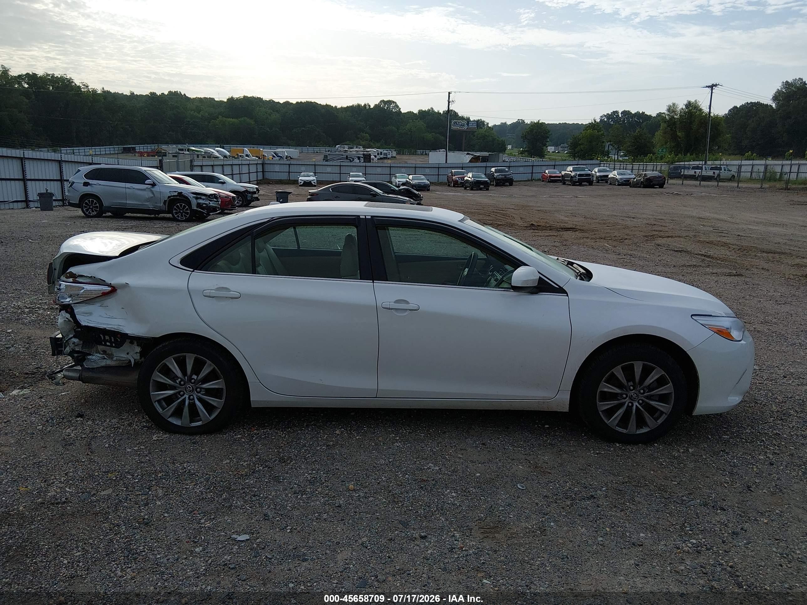 2015 Toyota Camry Xle Белый vin: 4T1BF1FK8FU891397