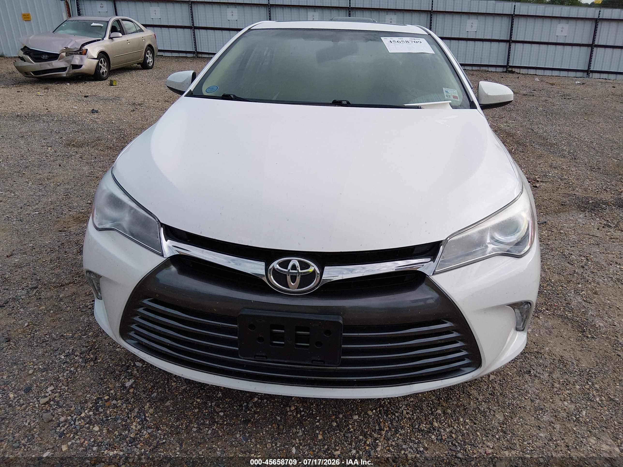 2015 Toyota Camry Xle Белый vin: 4T1BF1FK8FU891397
