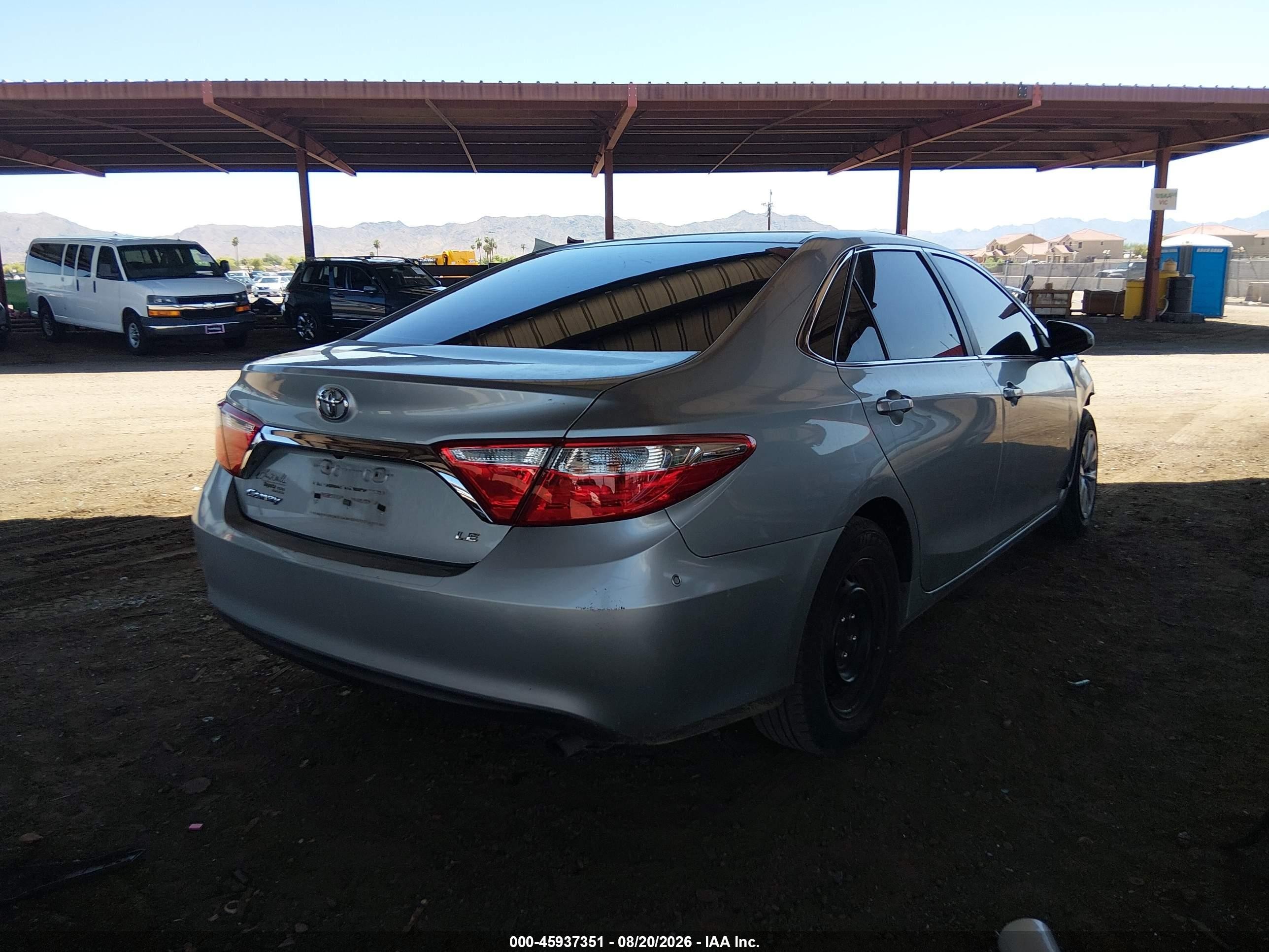 2015 Toyota Camry Le Silver vin: 4T1BF1FK8FU899824