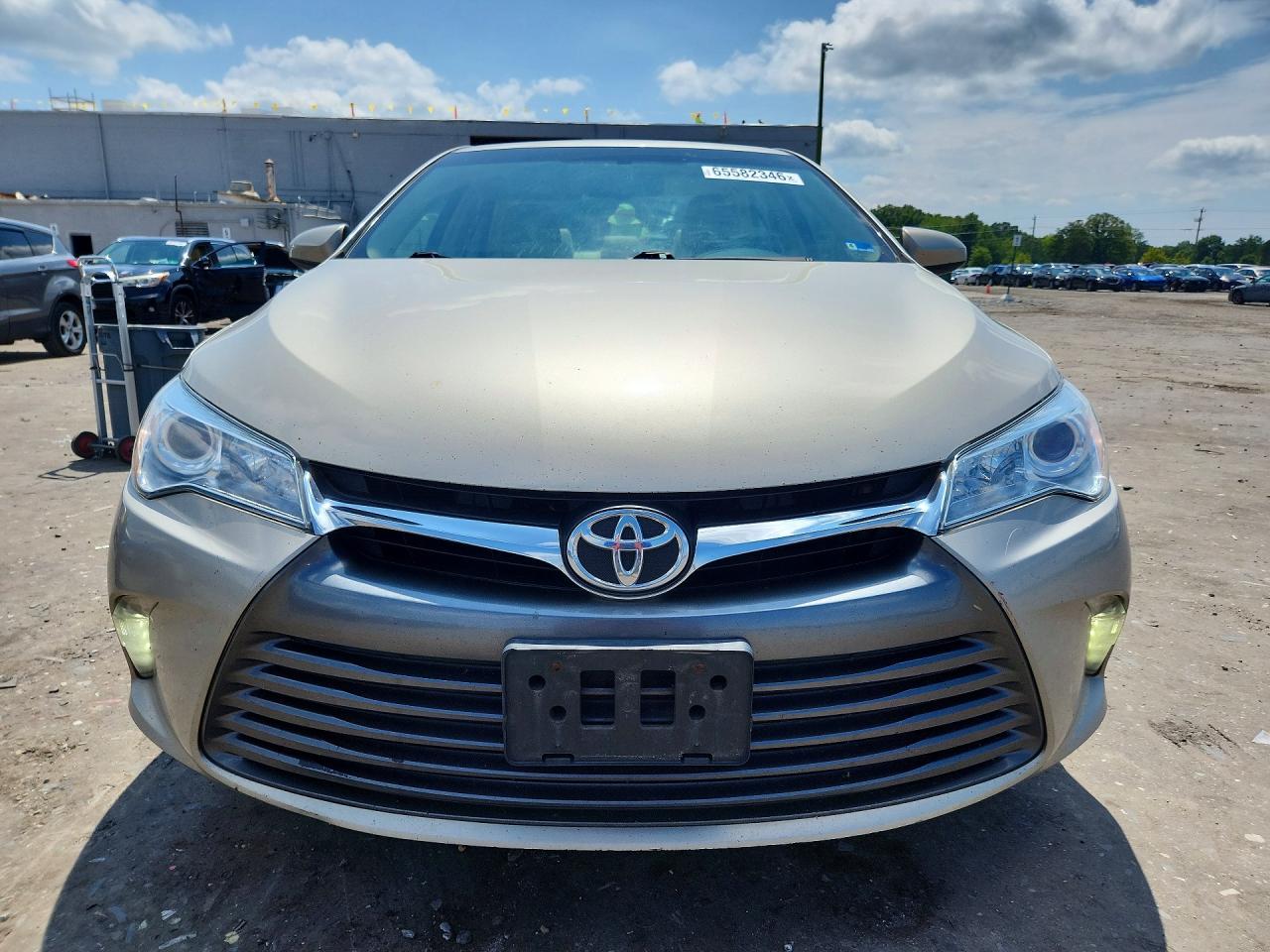 2015 Toyota Camry Xle Beige vin: 4T1BF1FK8FU905413
