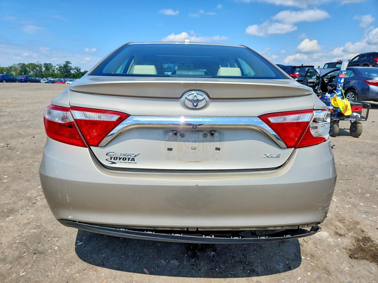 2015 Toyota Camry Xle Beige vin: 4T1BF1FK8FU905413