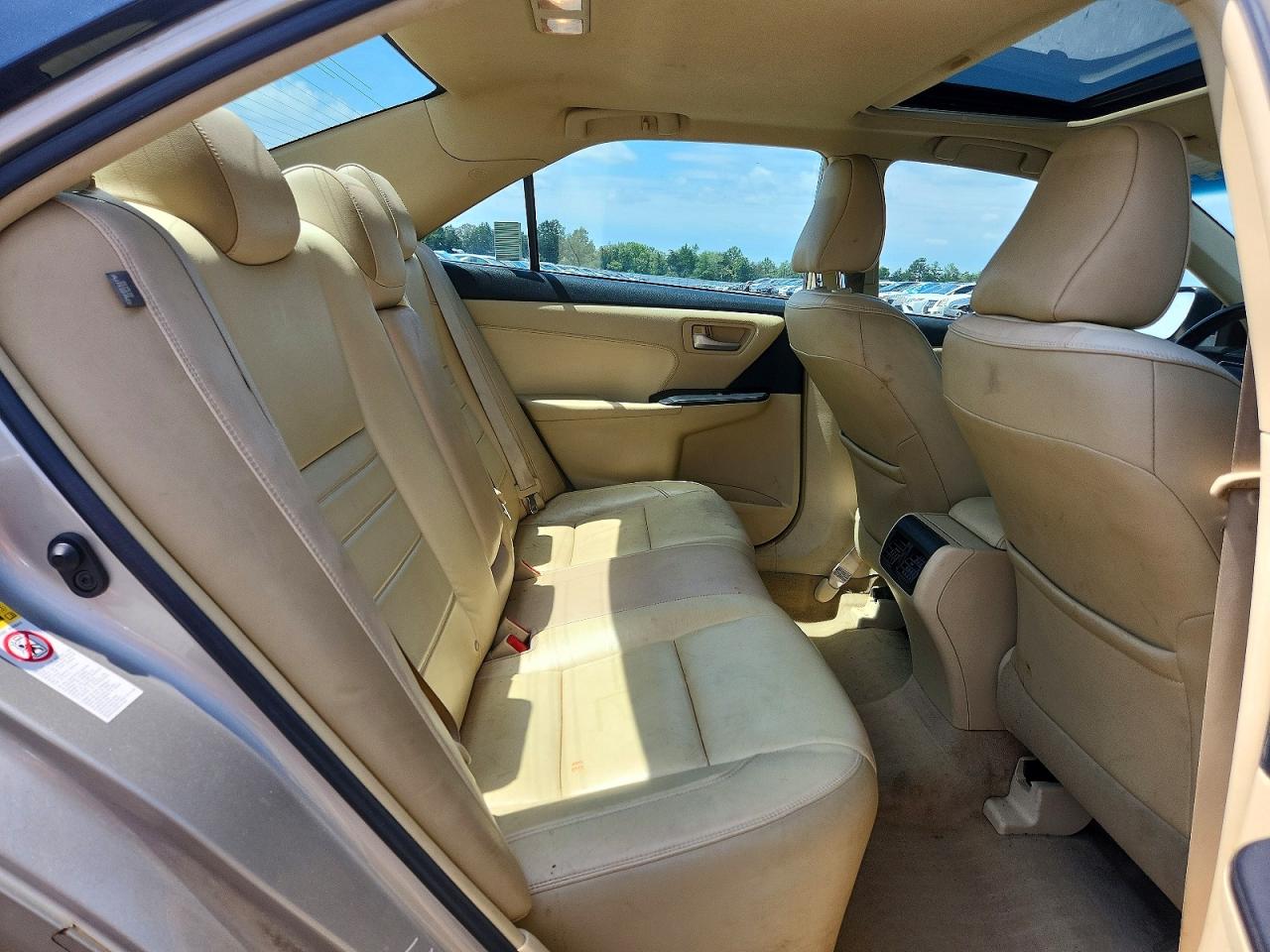 2015 Toyota Camry Xle Beige vin: 4T1BF1FK8FU905413