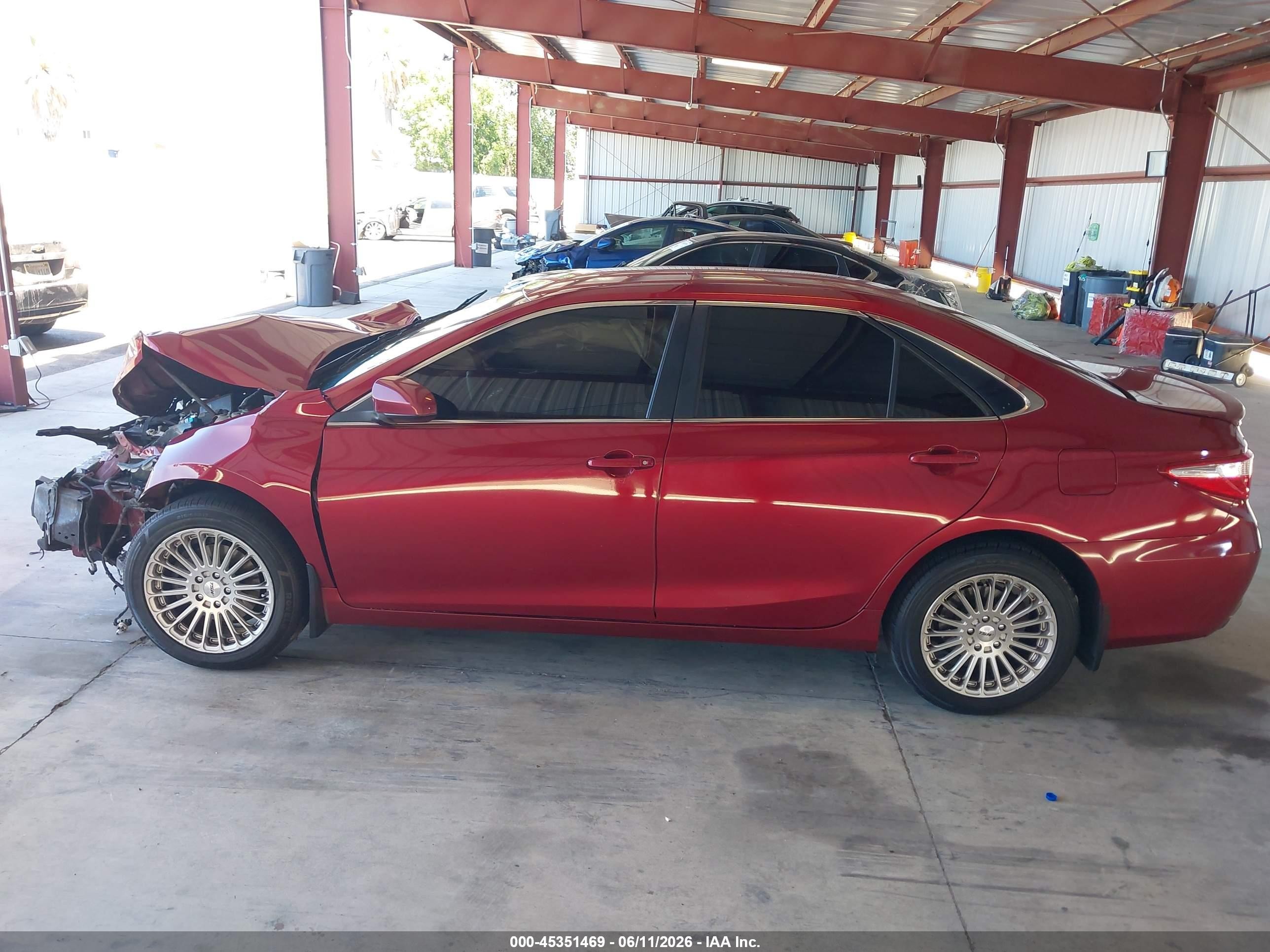 2015 Toyota Camry Se Red vin: 4T1BF1FK8FU912152