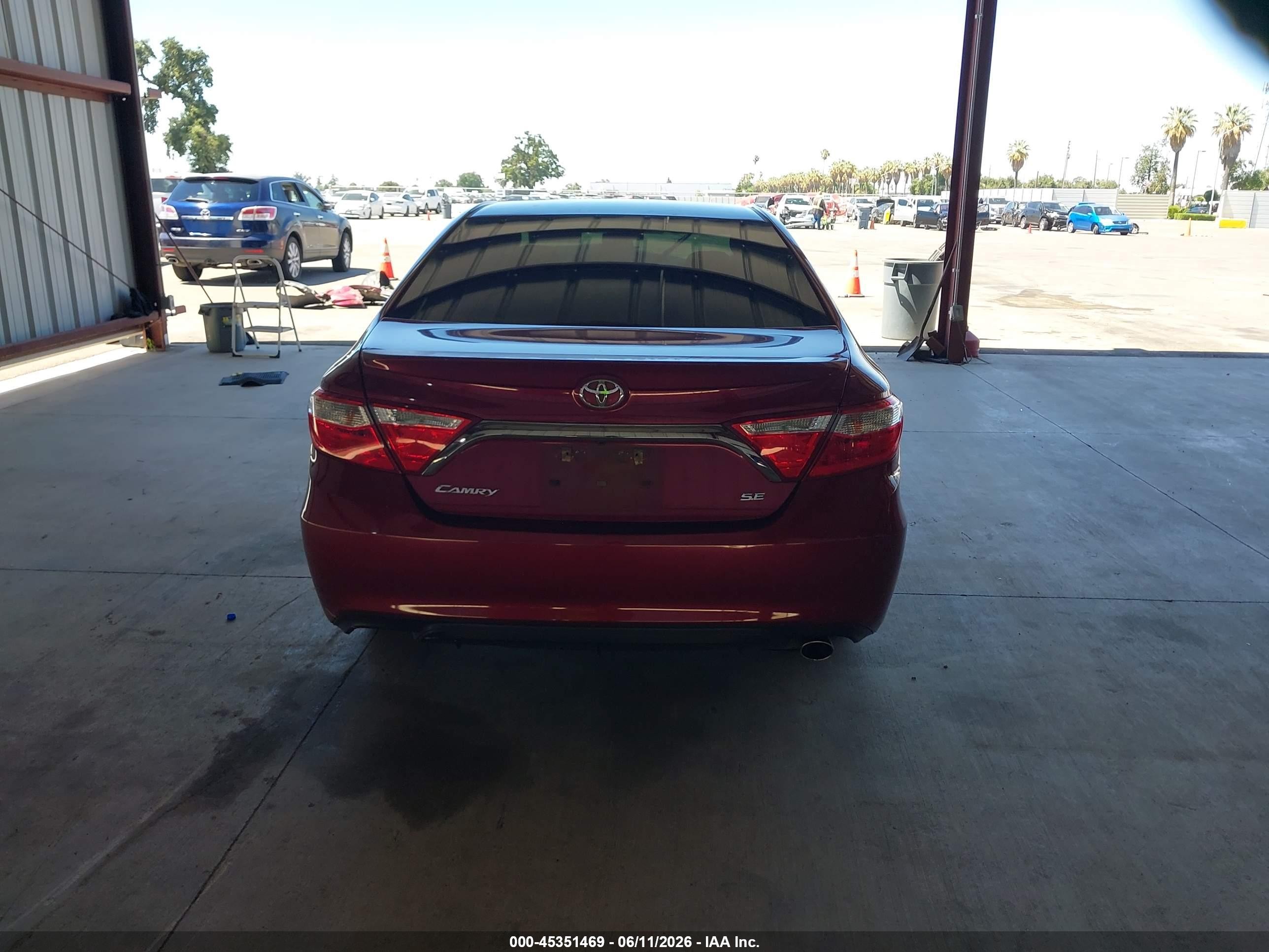 2015 Toyota Camry Se Red vin: 4T1BF1FK8FU912152