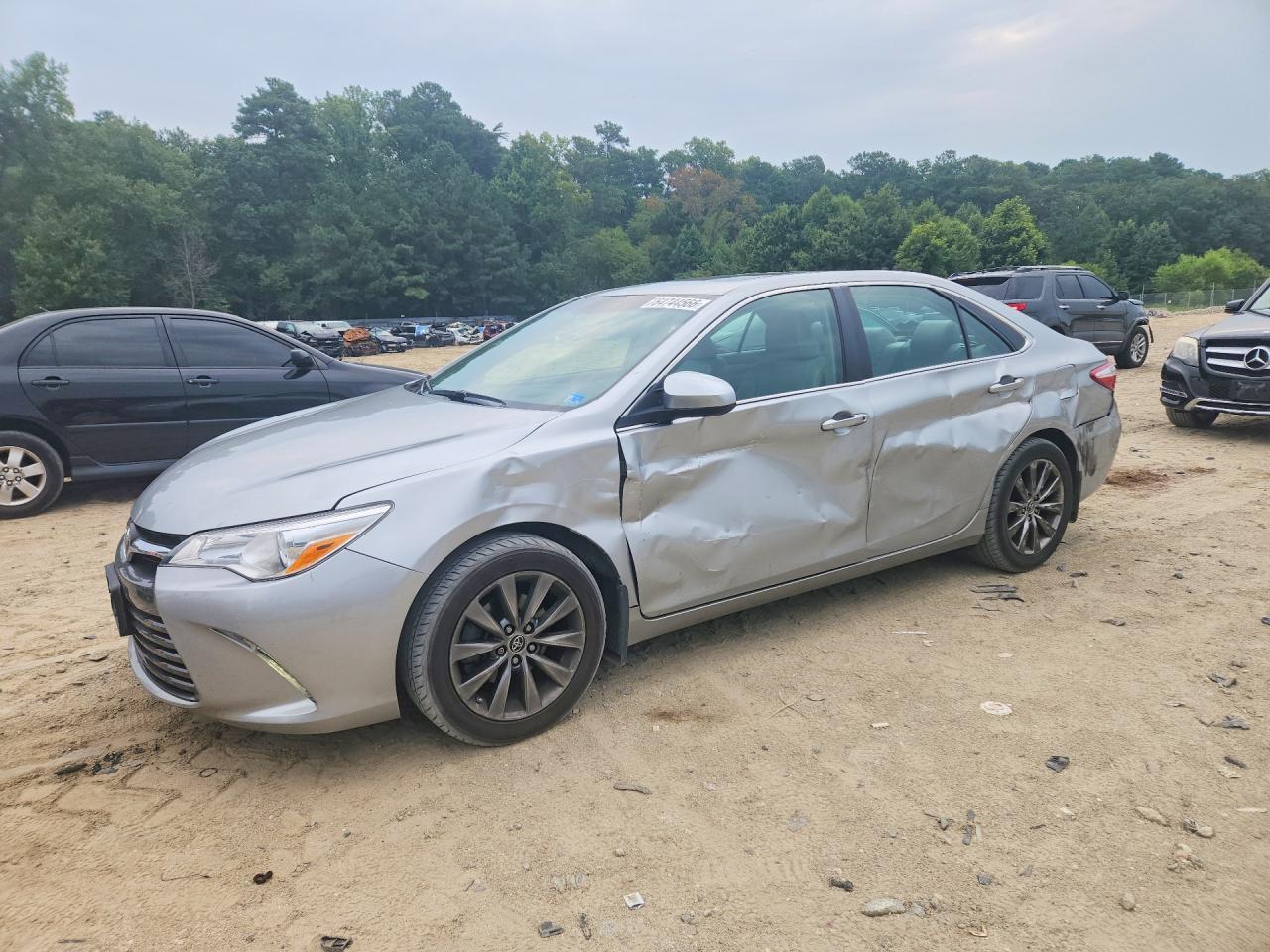 2015 Toyota Camry Xle Silver vin: 4T1BF1FK8FU913687