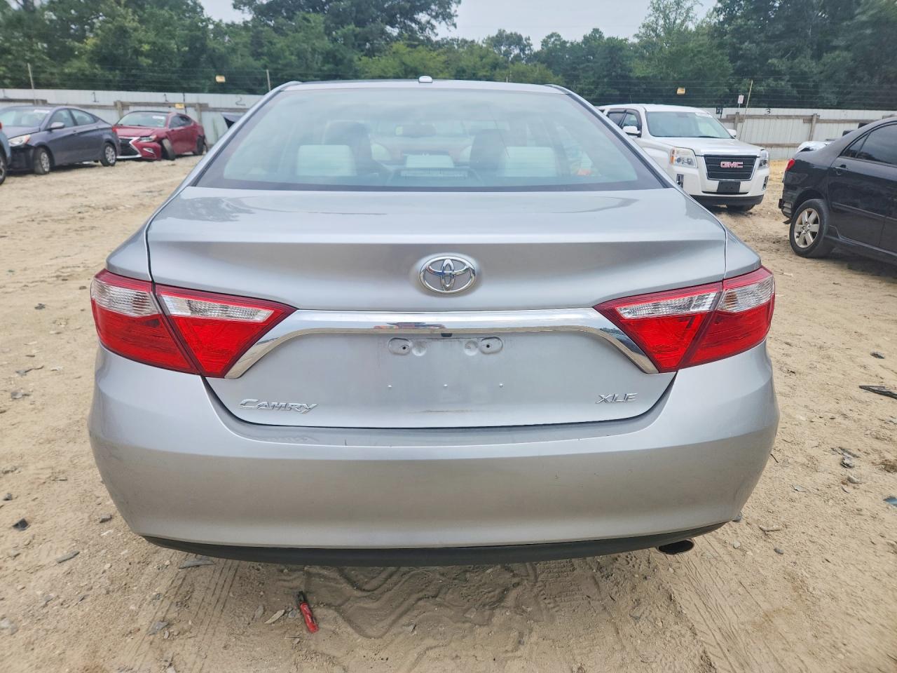 2015 Toyota Camry Xle Серебряный vin: 4T1BF1FK8FU913687