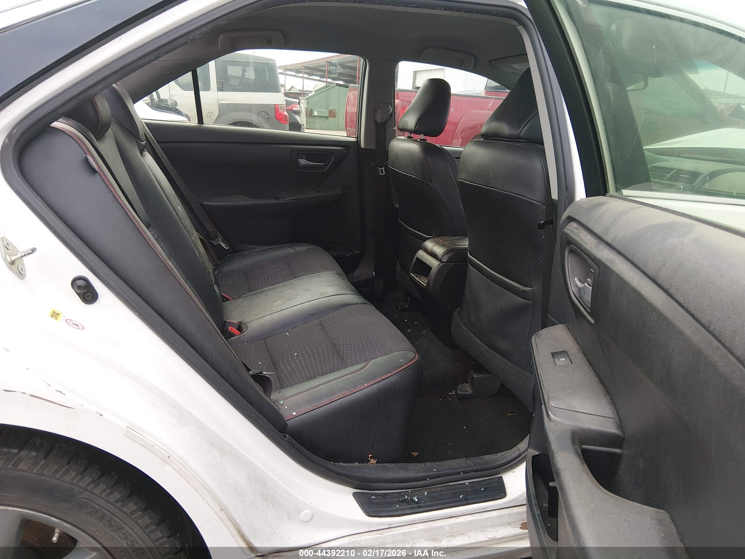 2015 Toyota Camry Se White vin: 4T1BF1FK8FU922485