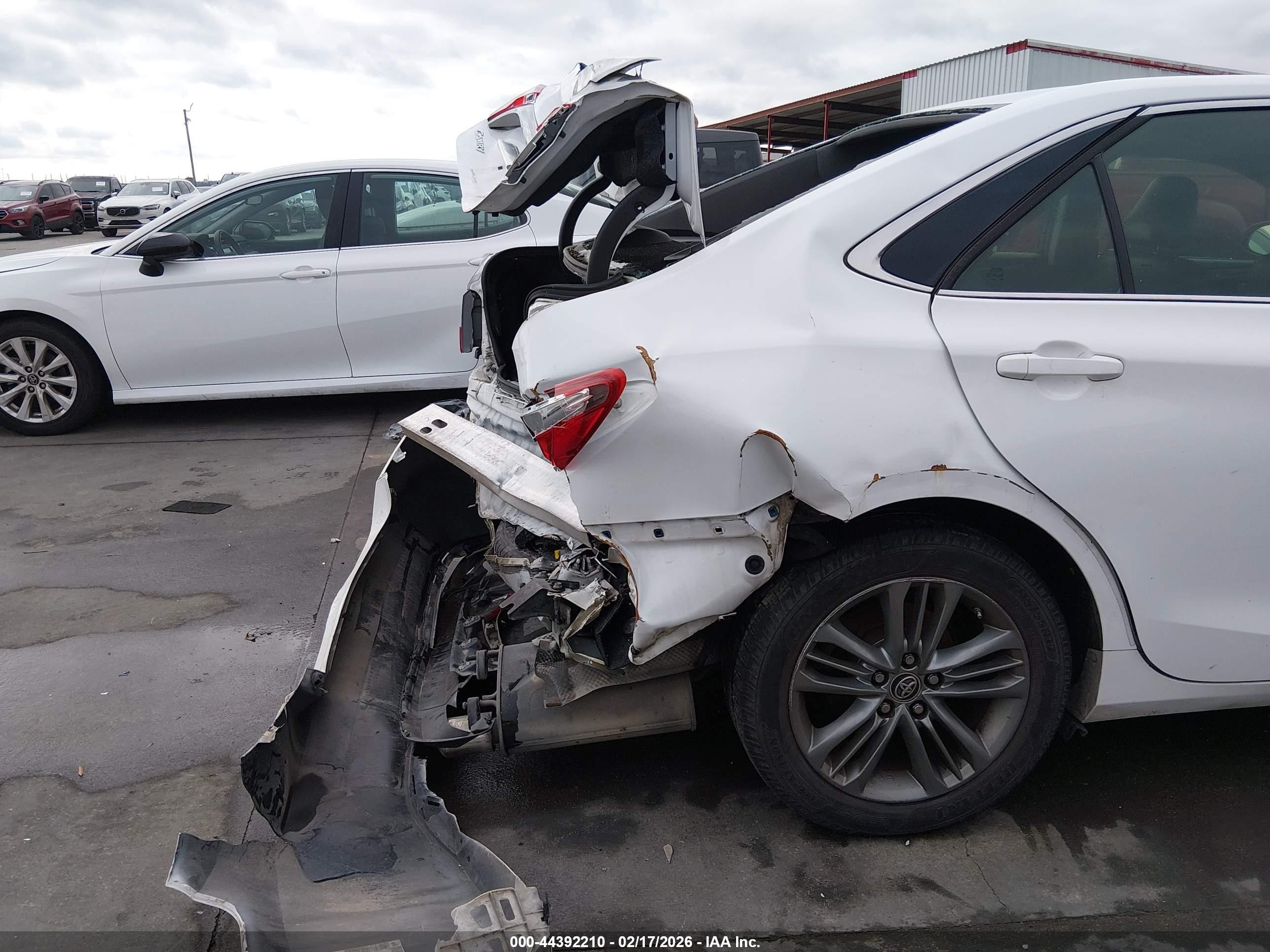 2015 Toyota Camry Se White vin: 4T1BF1FK8FU922485