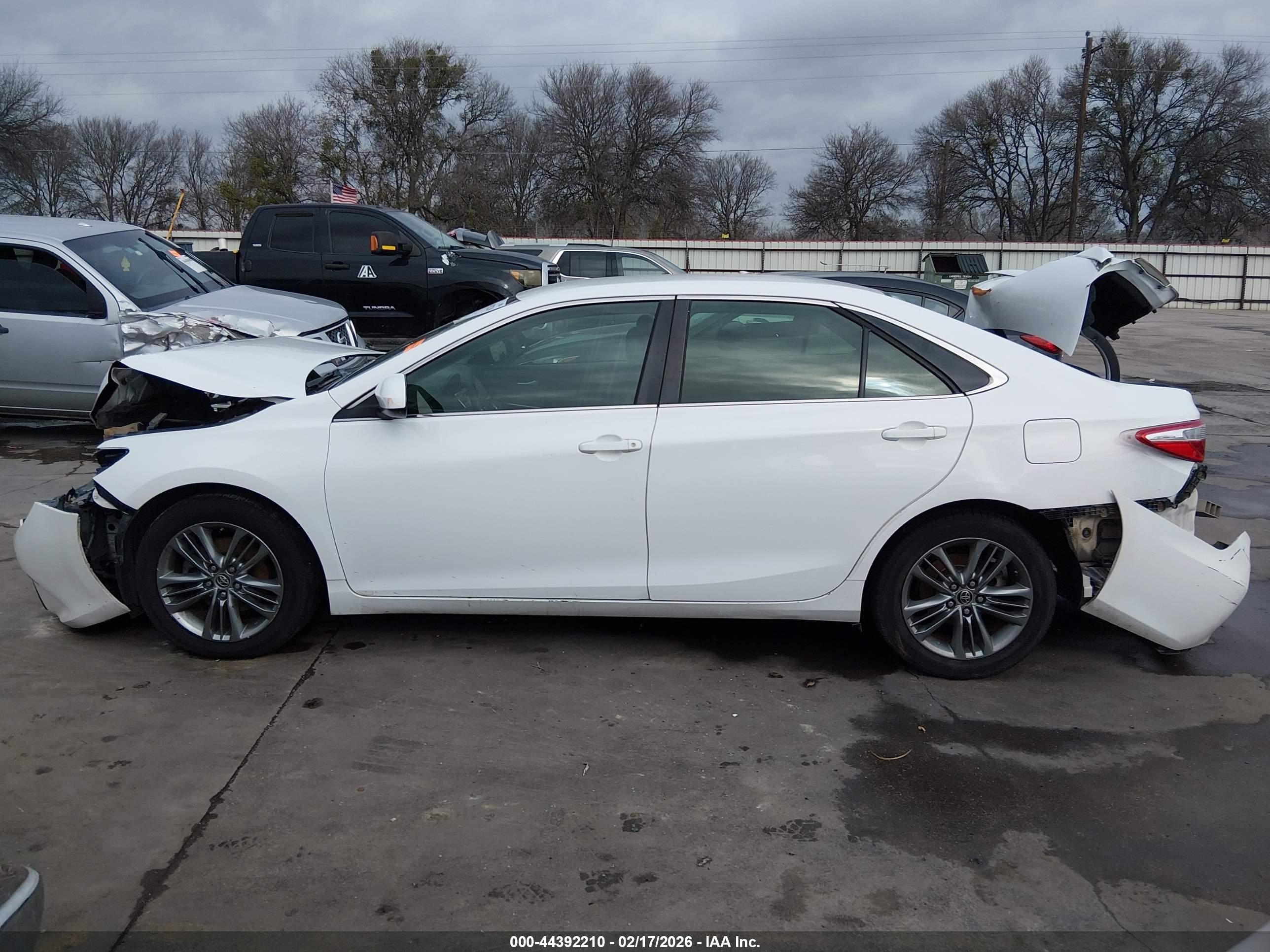 2015 Toyota Camry Se White vin: 4T1BF1FK8FU922485