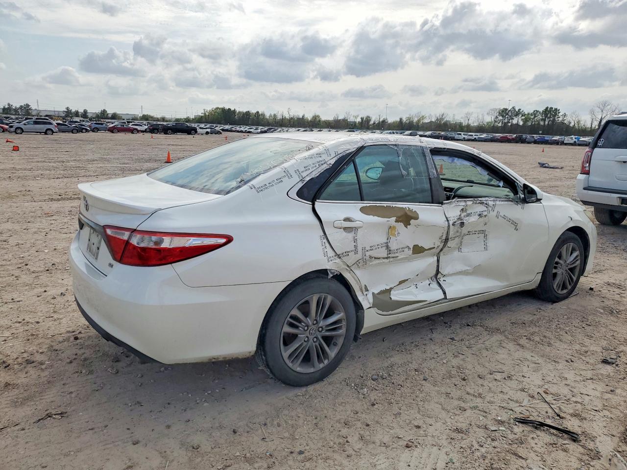 2015 Toyota Camry Se White vin: 4T1BF1FK8FU922809