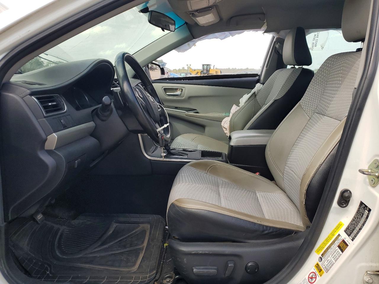 2015 Toyota Camry Se White vin: 4T1BF1FK8FU922809