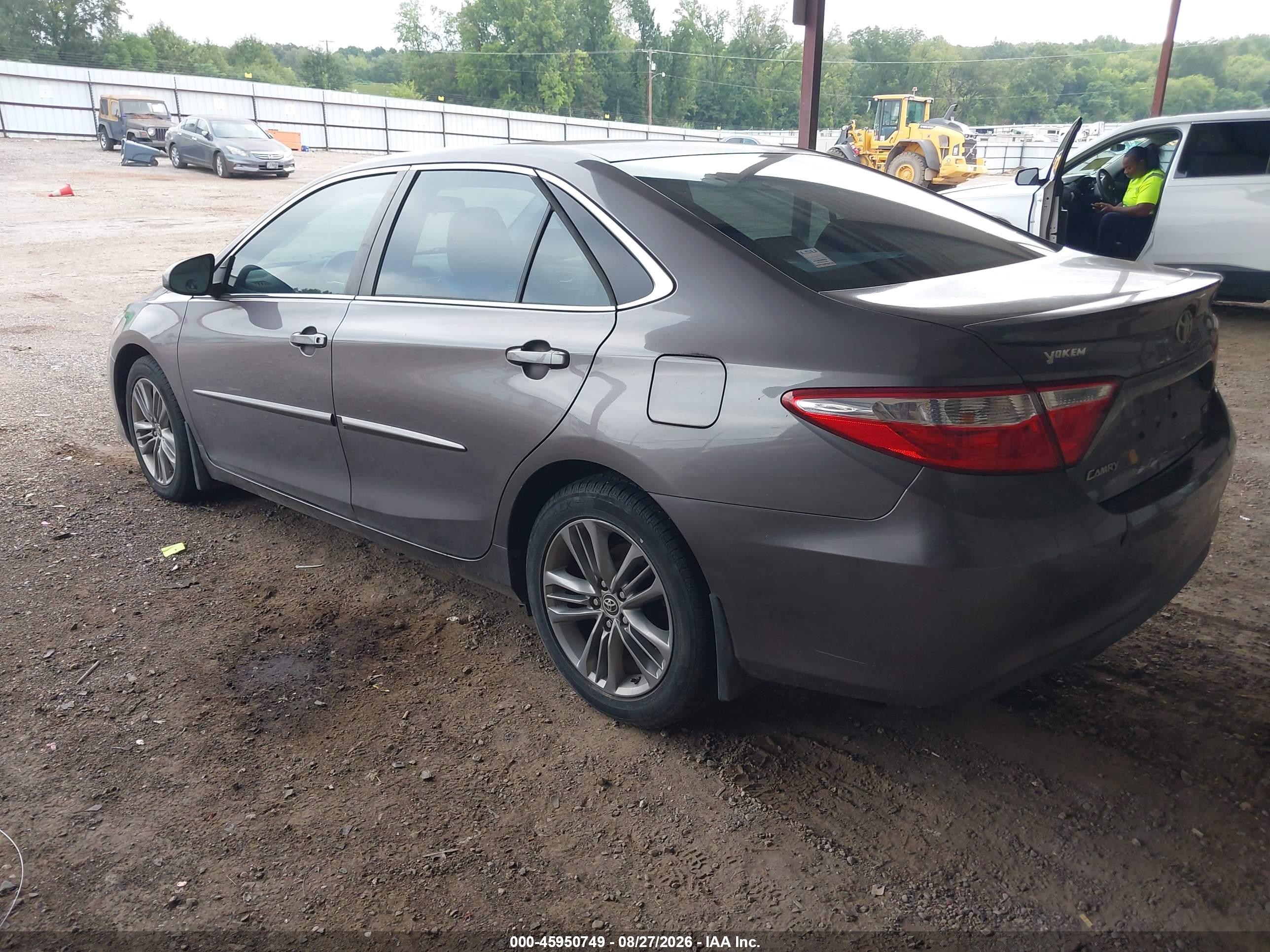2015 Toyota Camry Se Champagne vin: 4T1BF1FK8FU927217